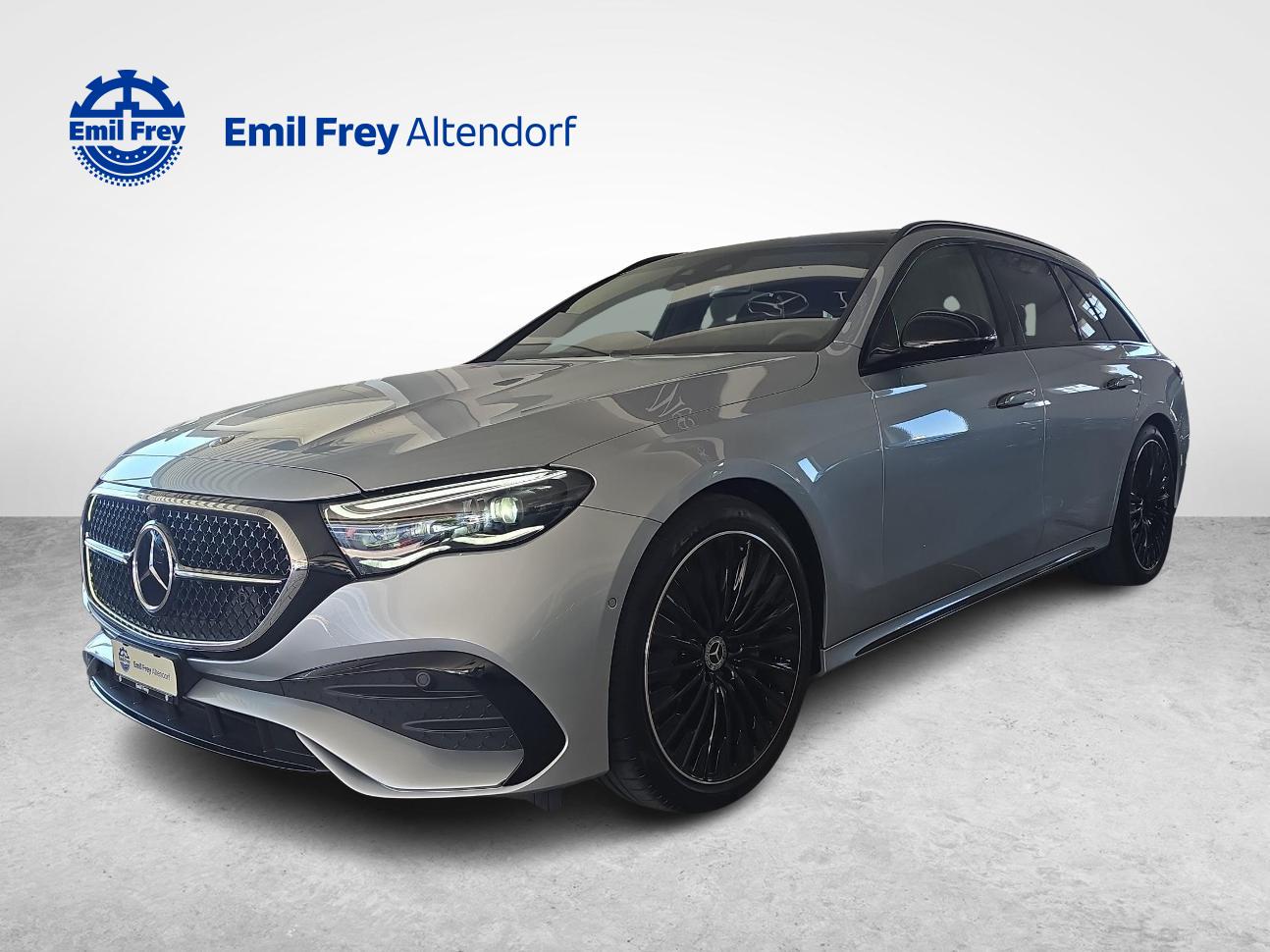 MERCEDES-BENZ E 220 d 4MATIC T-Modell AMG Line-image-0