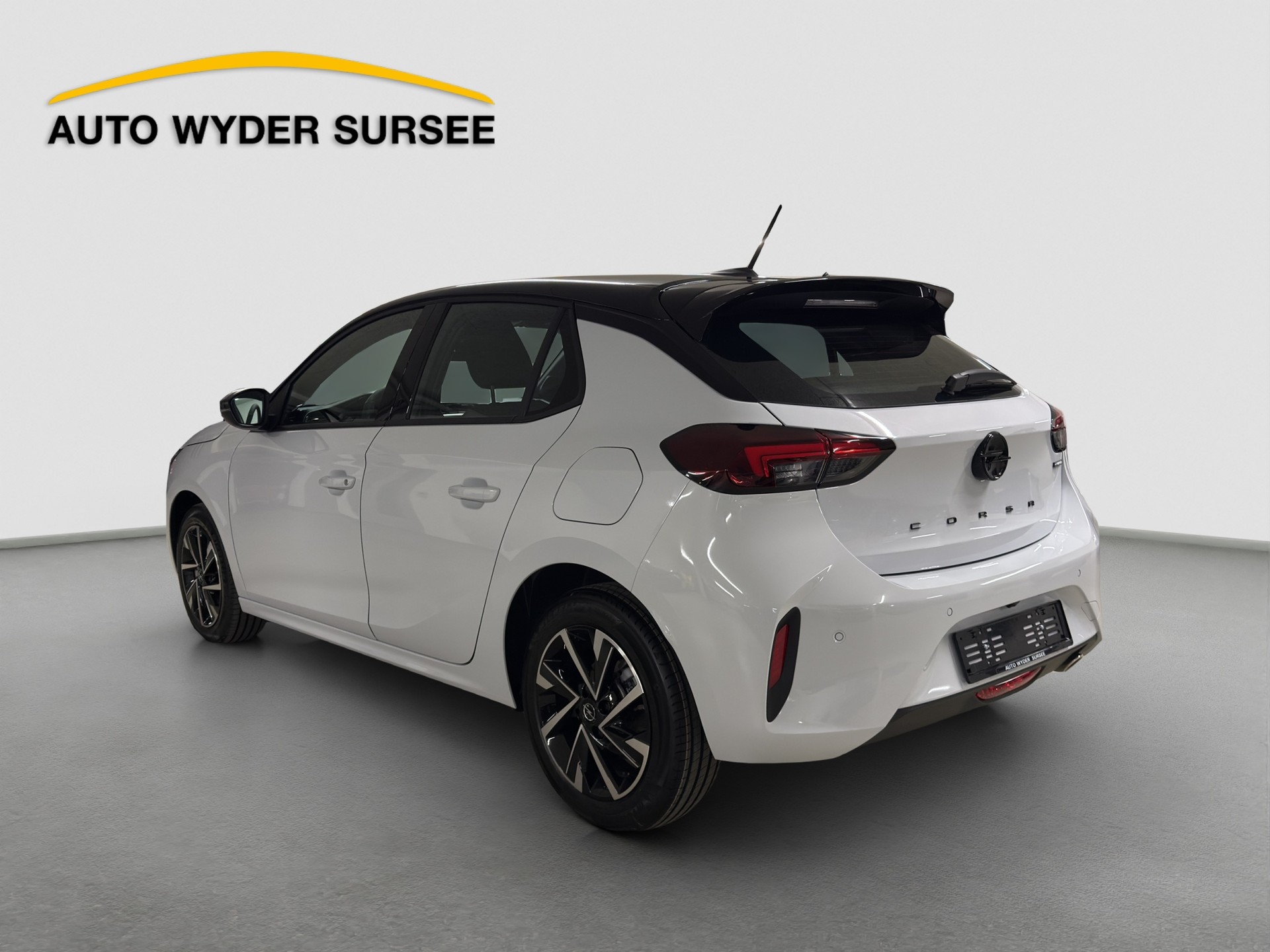 OPEL Corsa 1.2 T Hybrid Viva-image-3