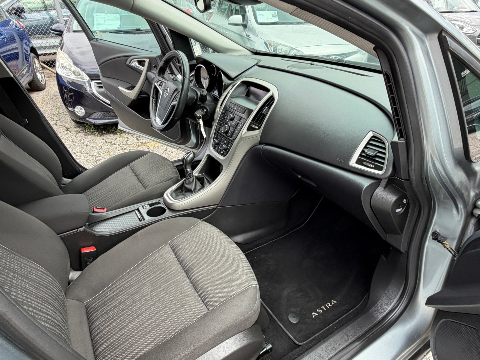 OPEL Astra 1.4i 16V Turbo Enjoy-image-8