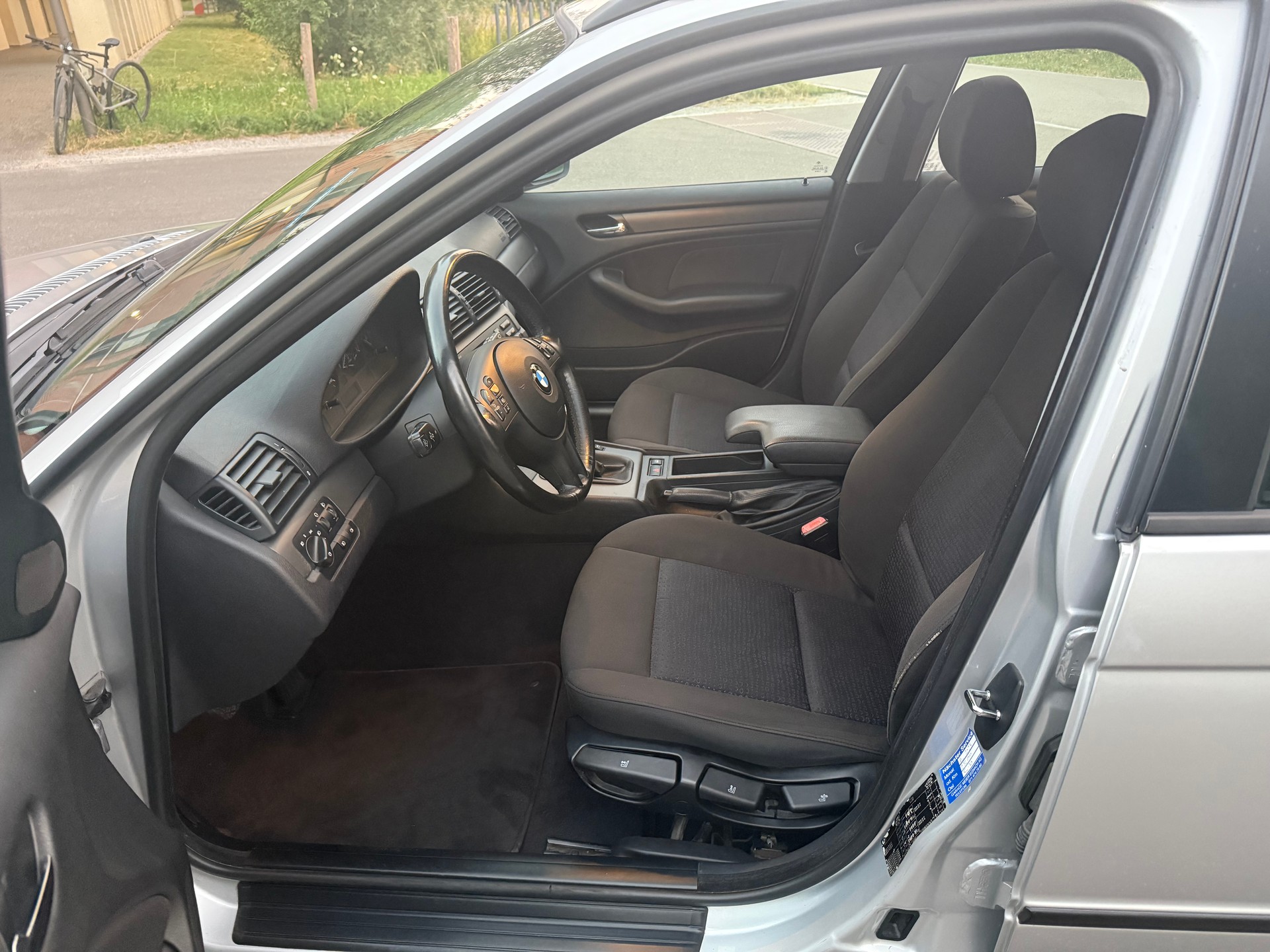 BMW 318i Touring Efficiency-image-14