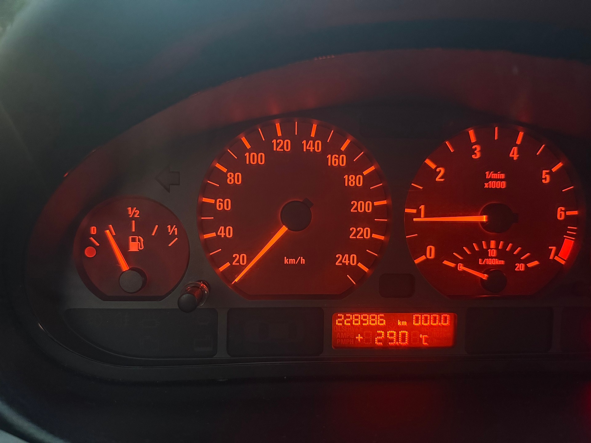 BMW 318i Touring Efficiency-image-27