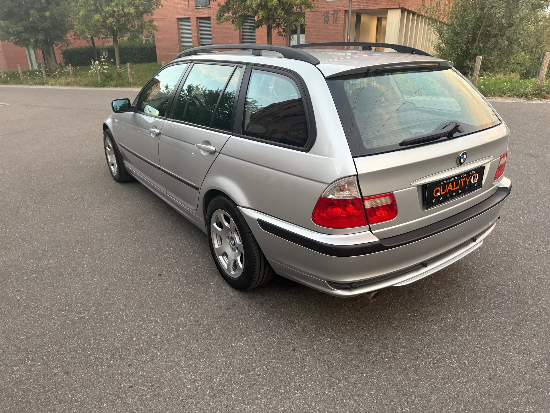 BMW 318i Touring Efficiency-image-10