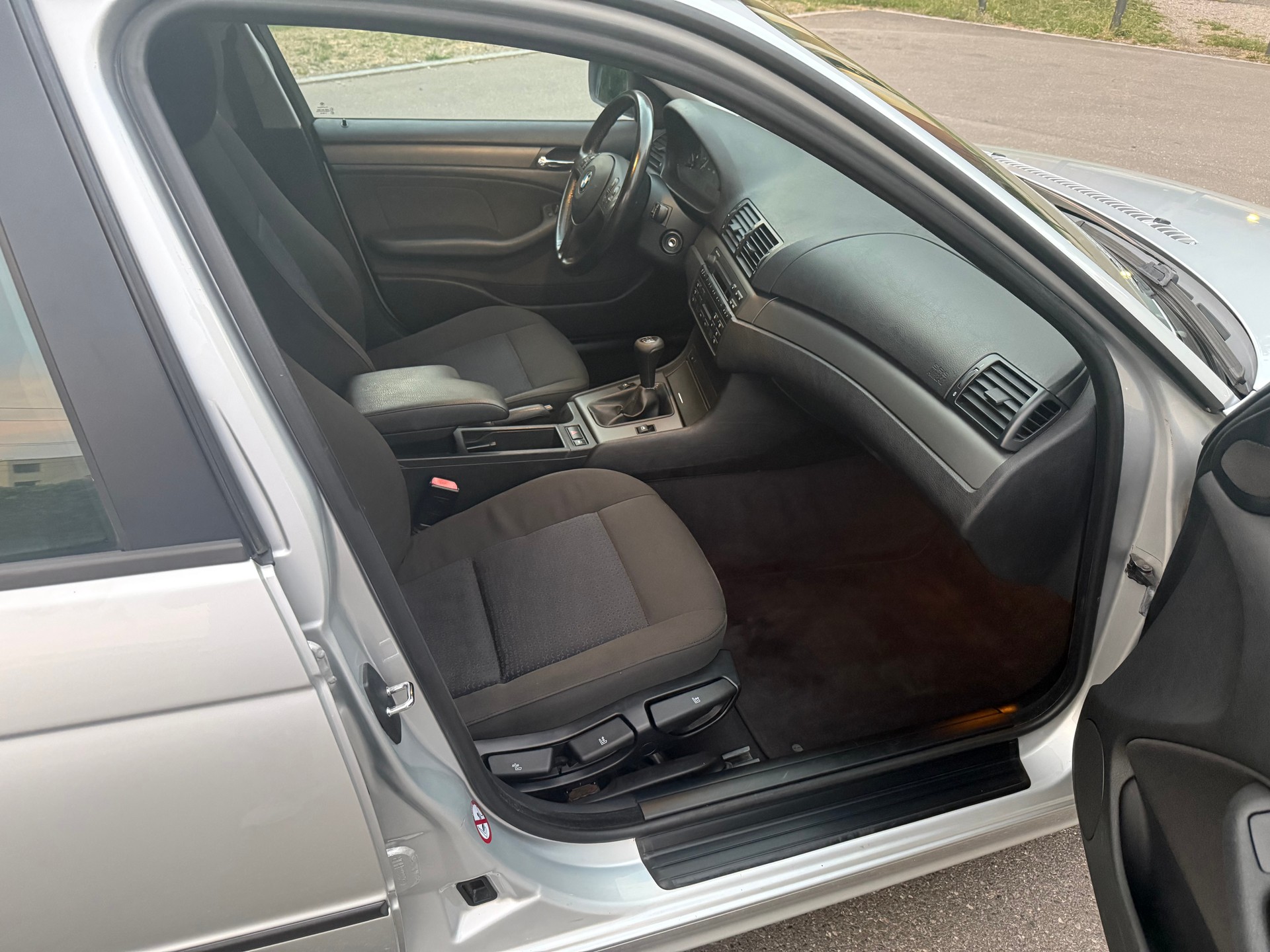 BMW 318i Touring Efficiency-image-18