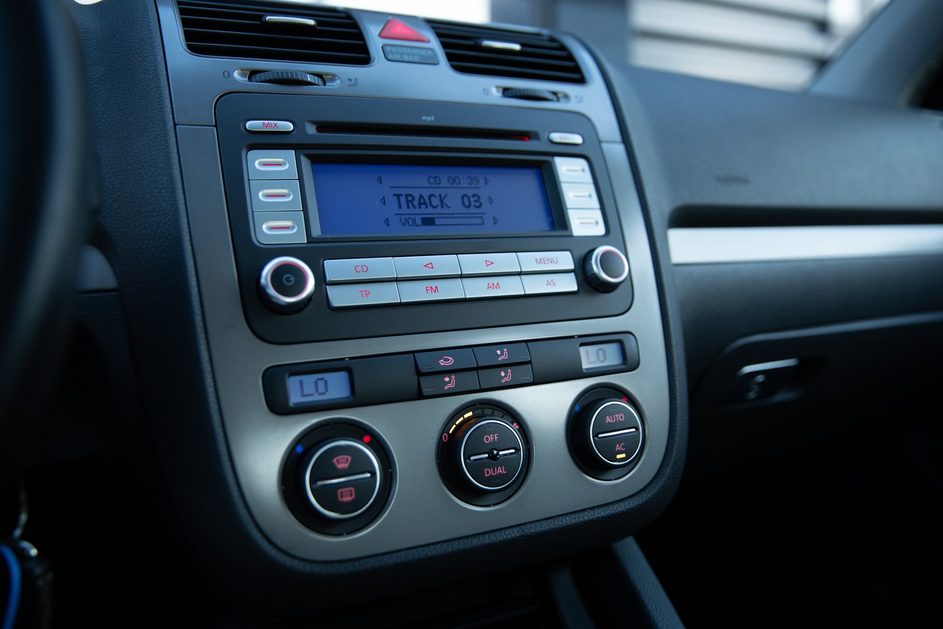 VW Golf 1.9 TDI Comfortline-image-12