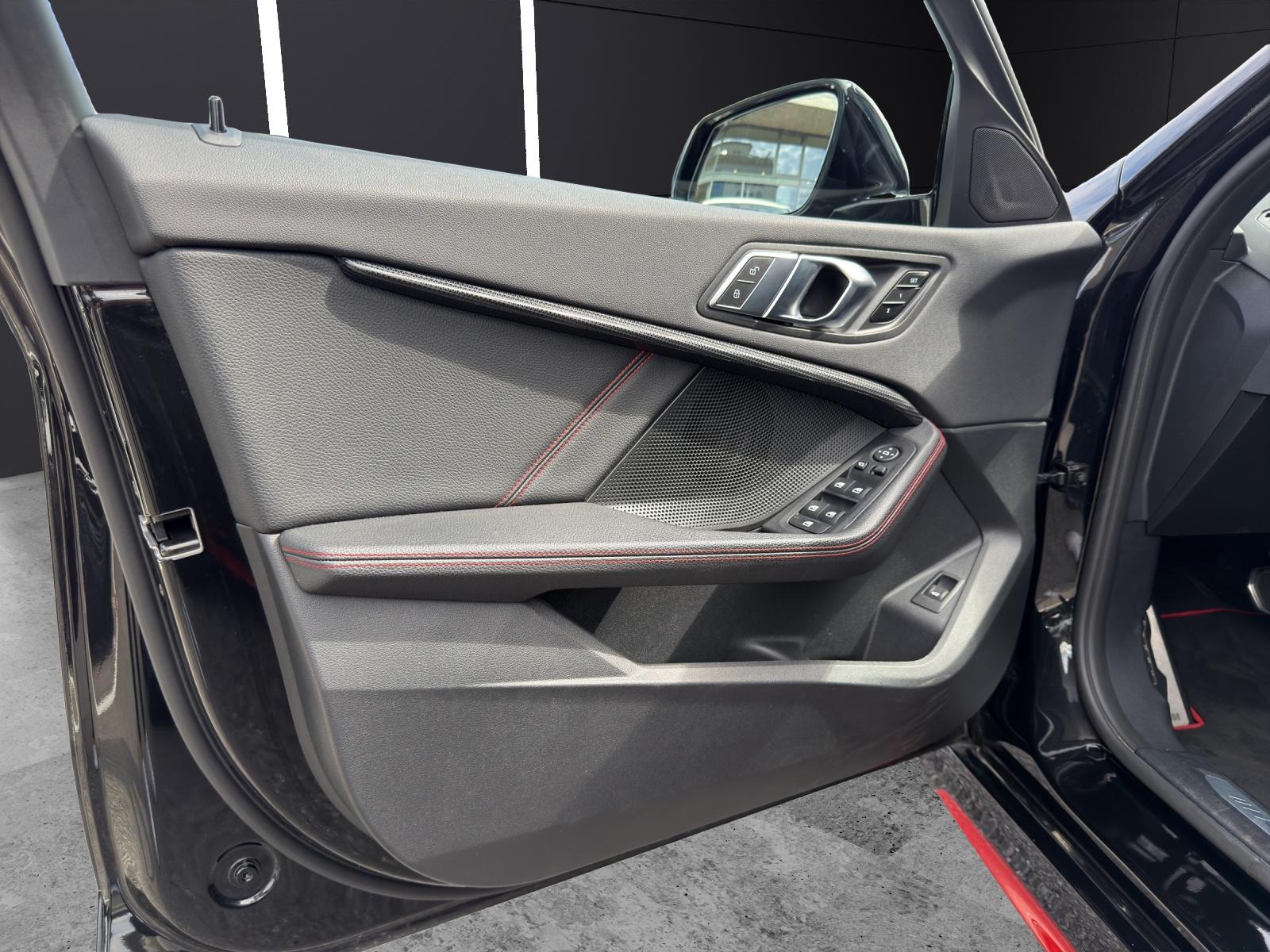 BMW 128ti-image-14