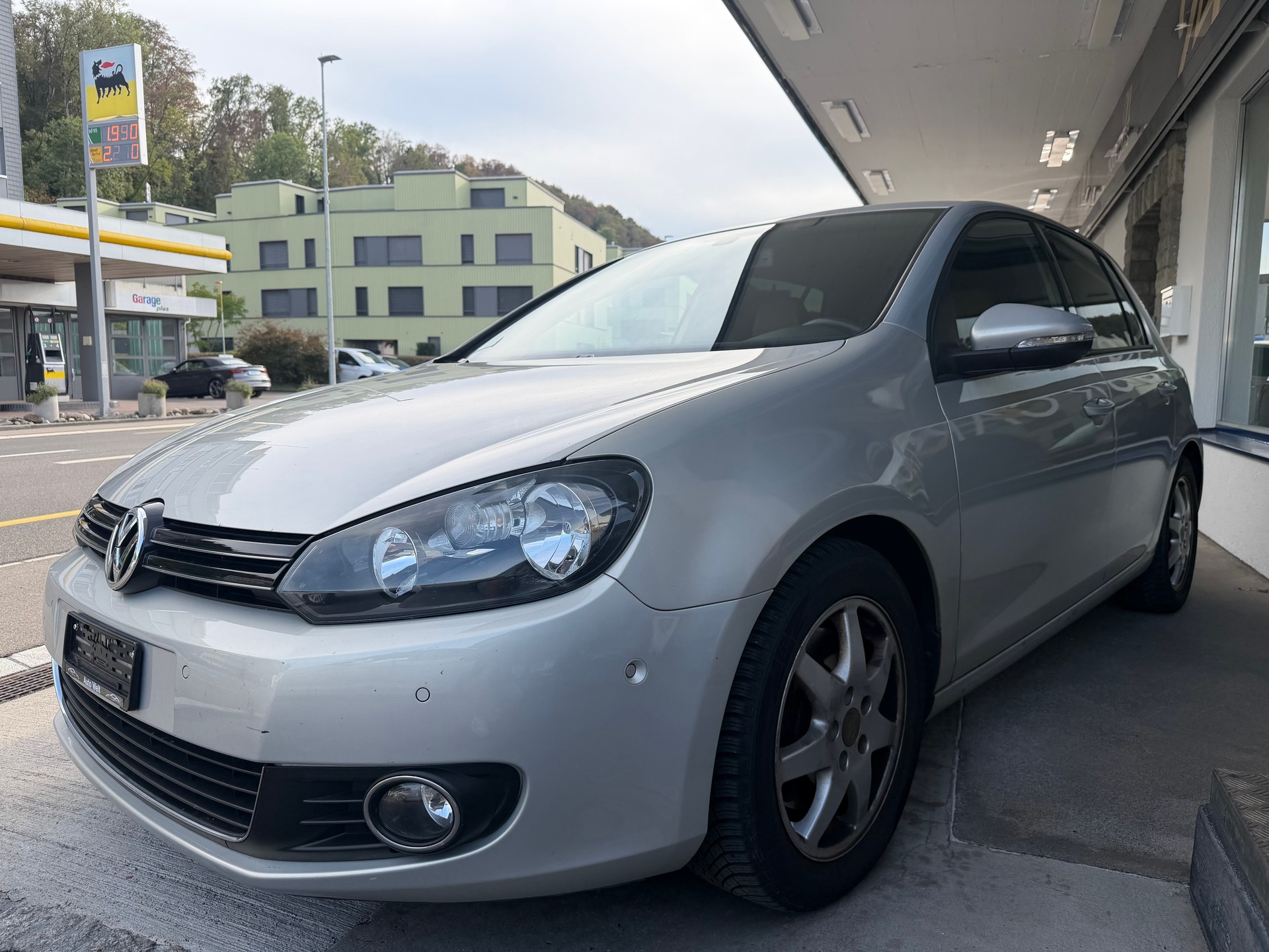 VW Golf 2.0 TDI Highline 4Motion-image-0