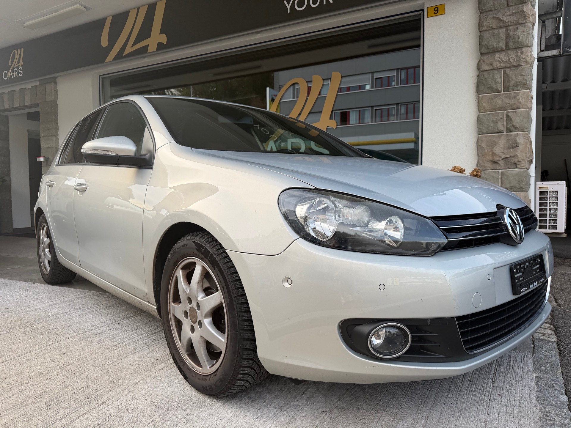 VW Golf 2.0 TDI Highline 4Motion-image-2