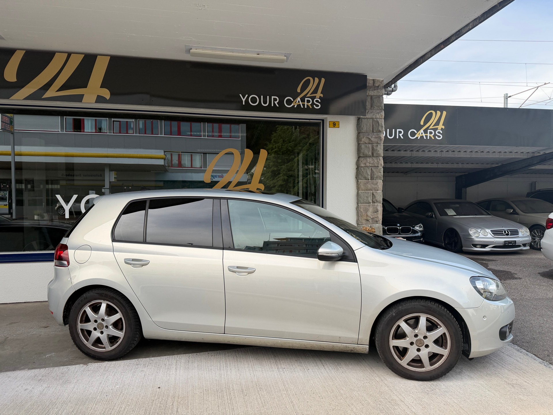 VW Golf 2.0 TDI Highline 4Motion-image-3