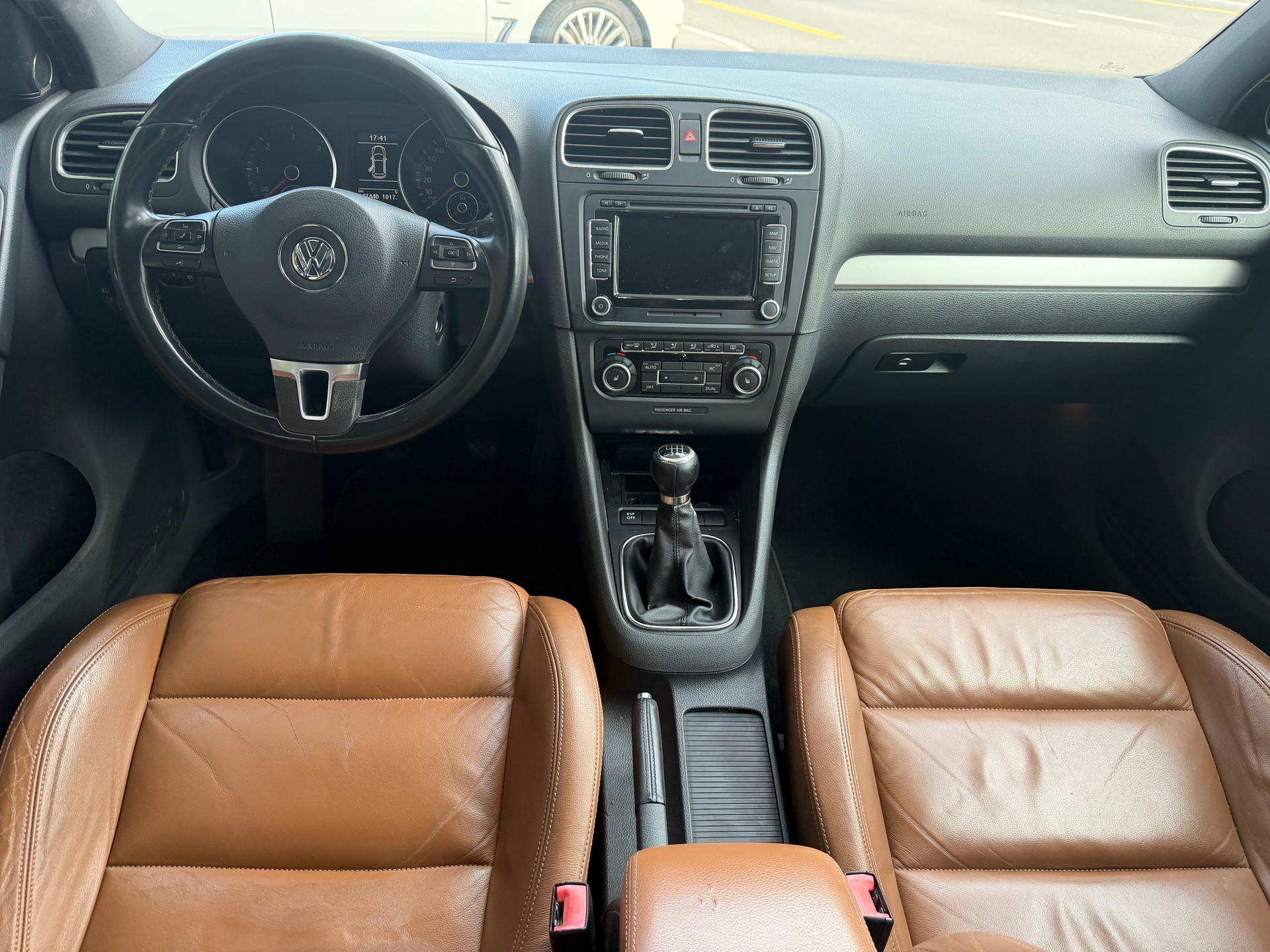 VW Golf 2.0 TDI Highline 4Motion-image-5
