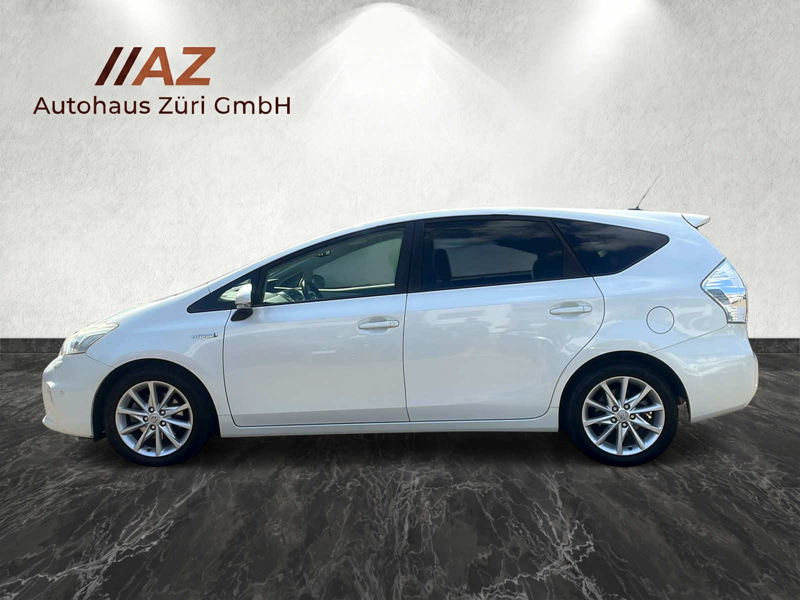 TOYOTA Prius+ 1.8 VVT-i HSD Sol Premium-image-1