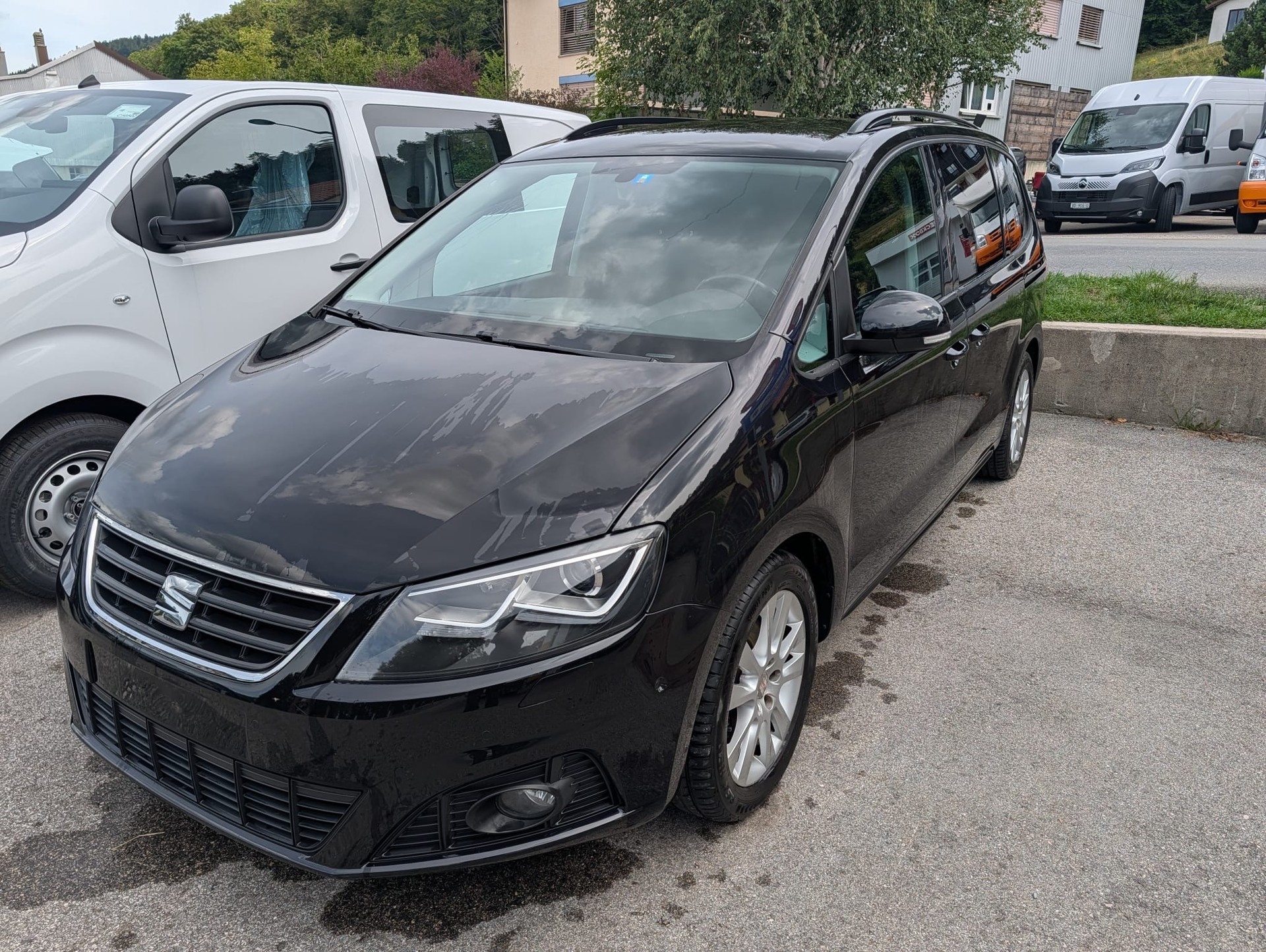 SEAT Alhambra 2.0 TDI Reference 4Drive-image-0