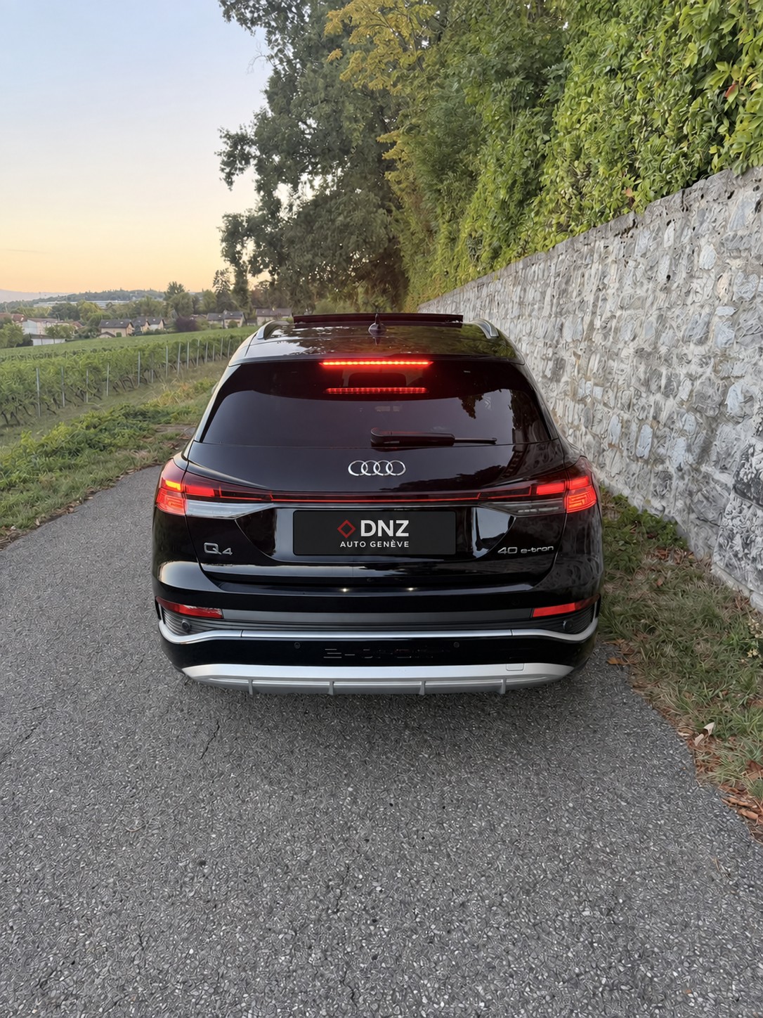 AUDI Q4 e-tron 40-image-2