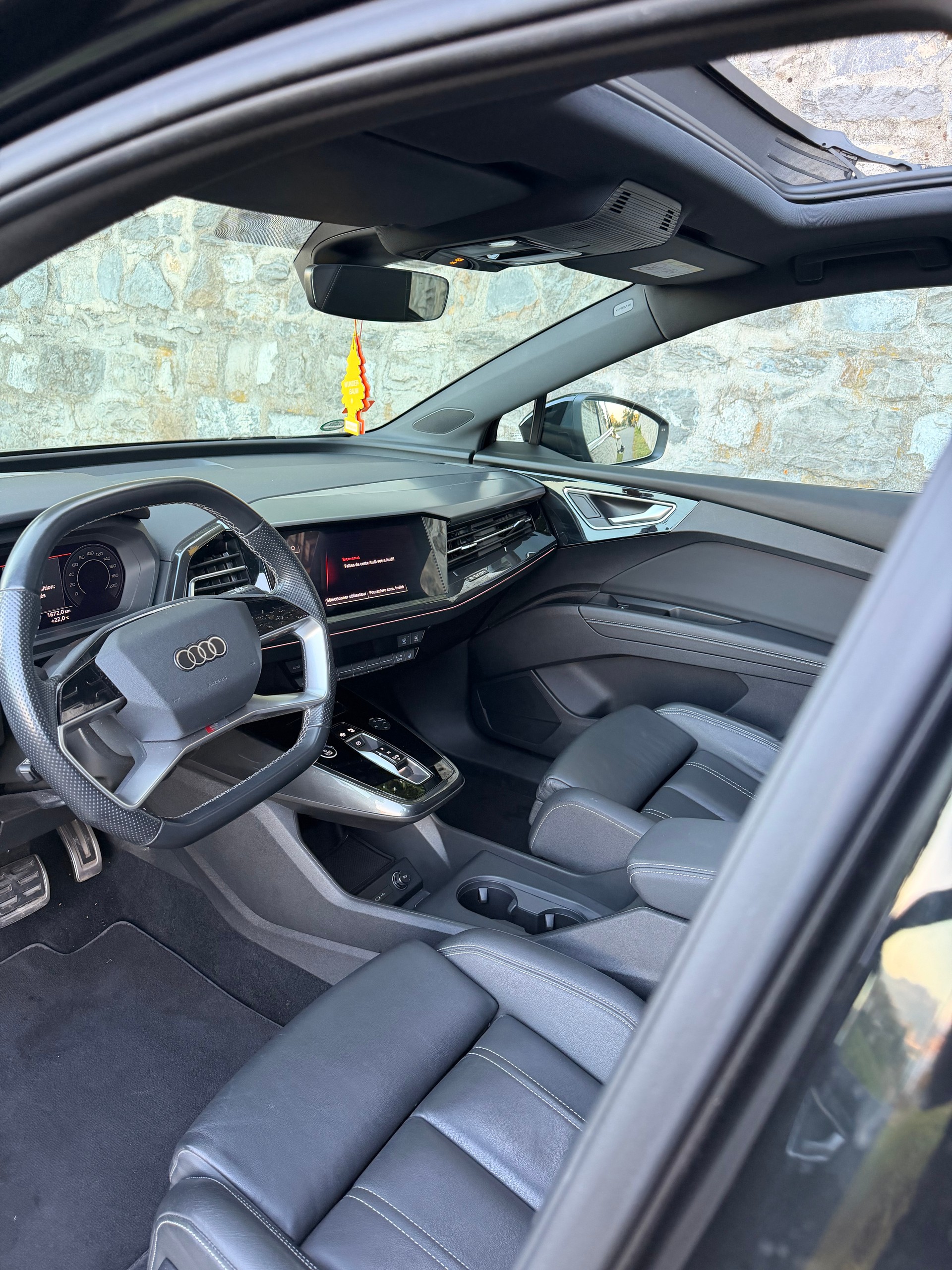 AUDI Q4 e-tron 40-image-3