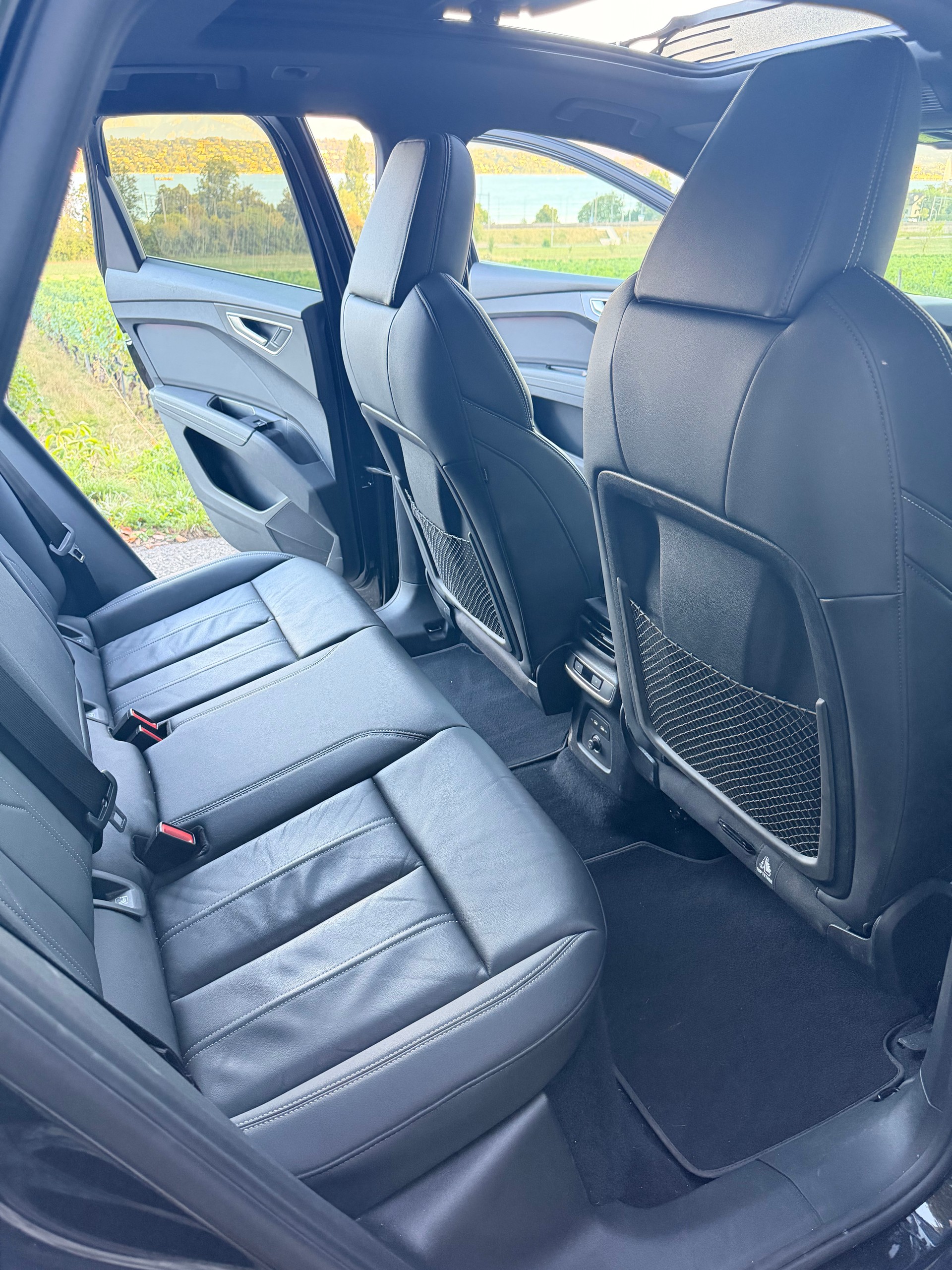 AUDI Q4 e-tron 40-image-6