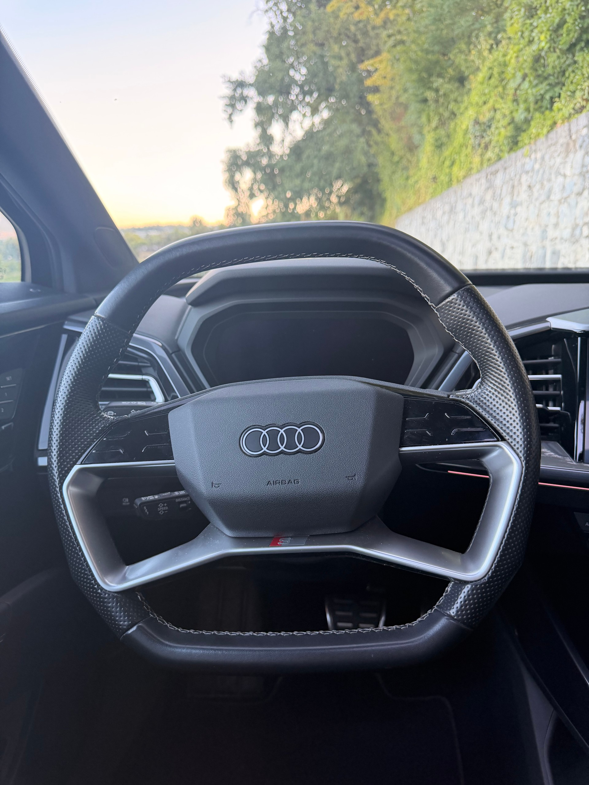 AUDI Q4 e-tron 40-image-7