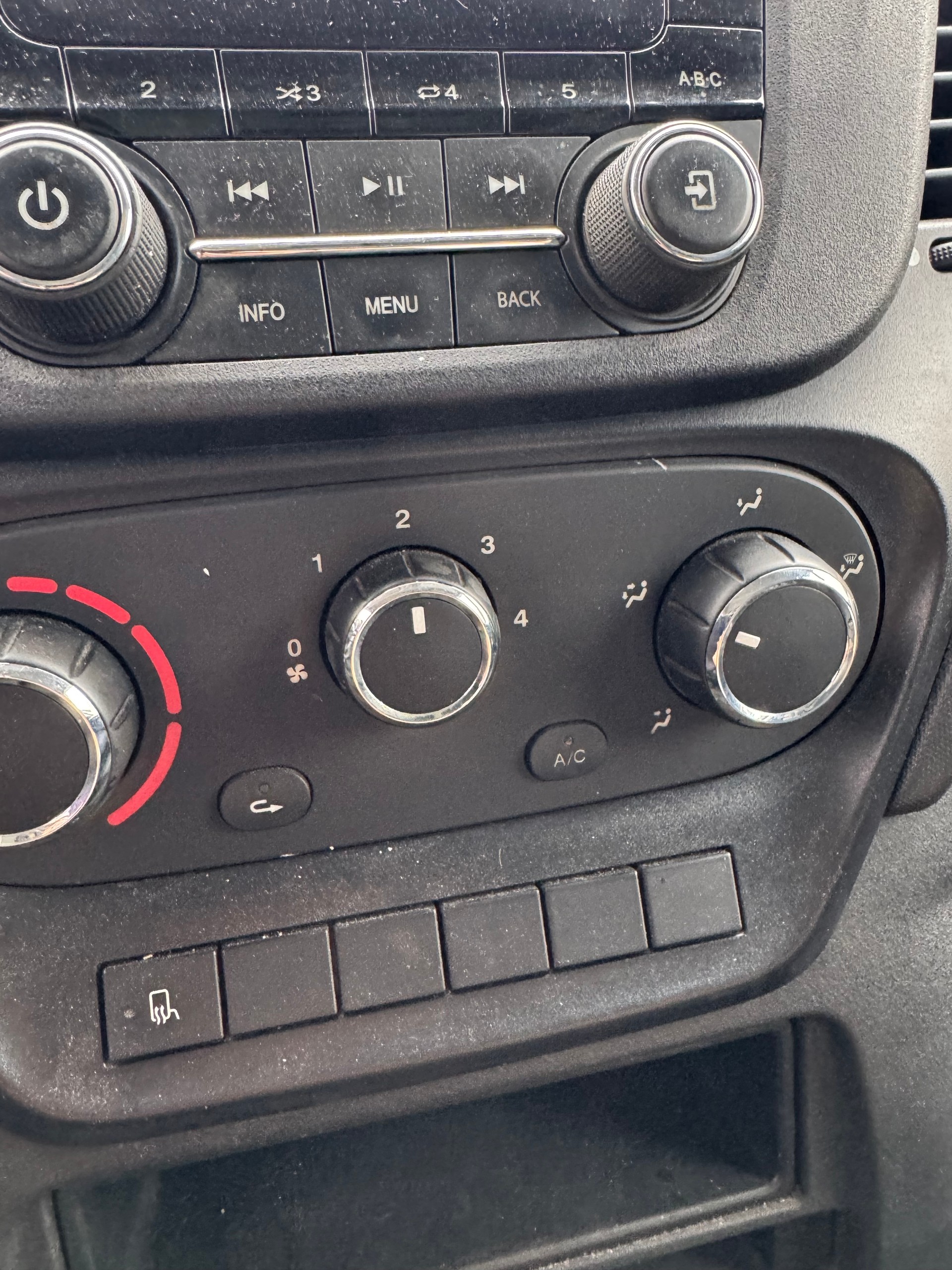 IVECO 35 S 16-image-6