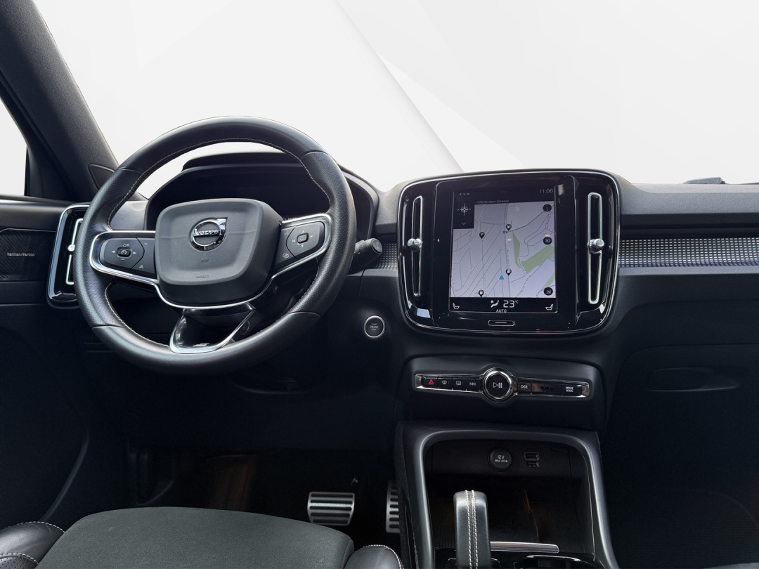 VOLVO XC40 T4 R-Design Geartronic-image-9