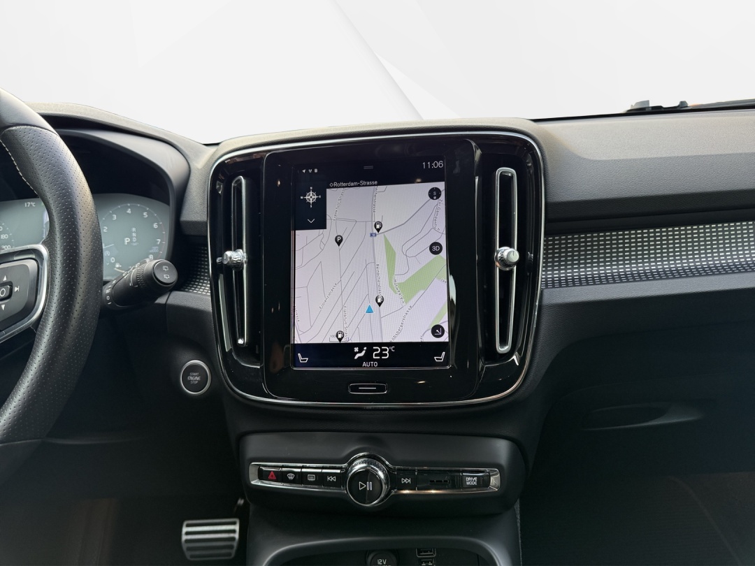 VOLVO XC40 T4 R-Design Geartronic-image-13