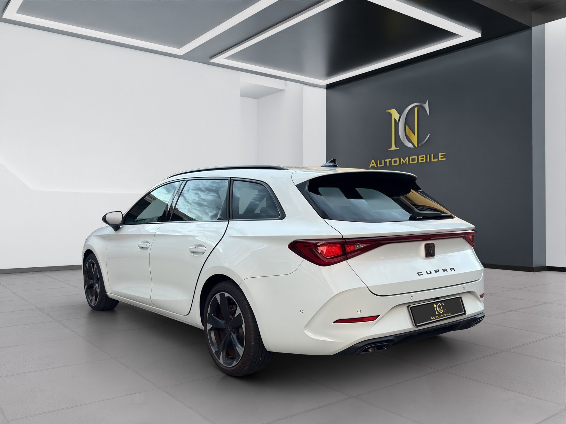 CUPRA Leon LEON ST 1.5 eTSI-image-3