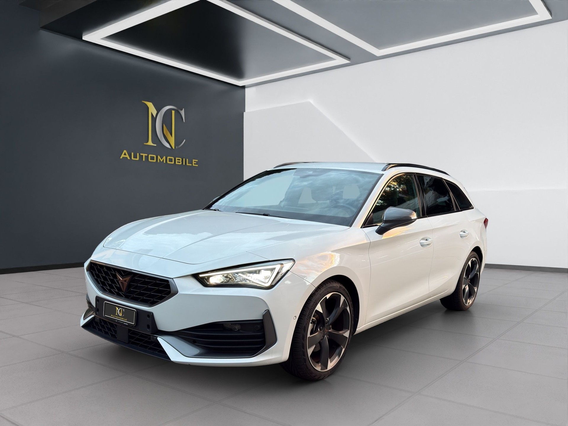 CUPRA Leon LEON ST 1.5 eTSI-image-0