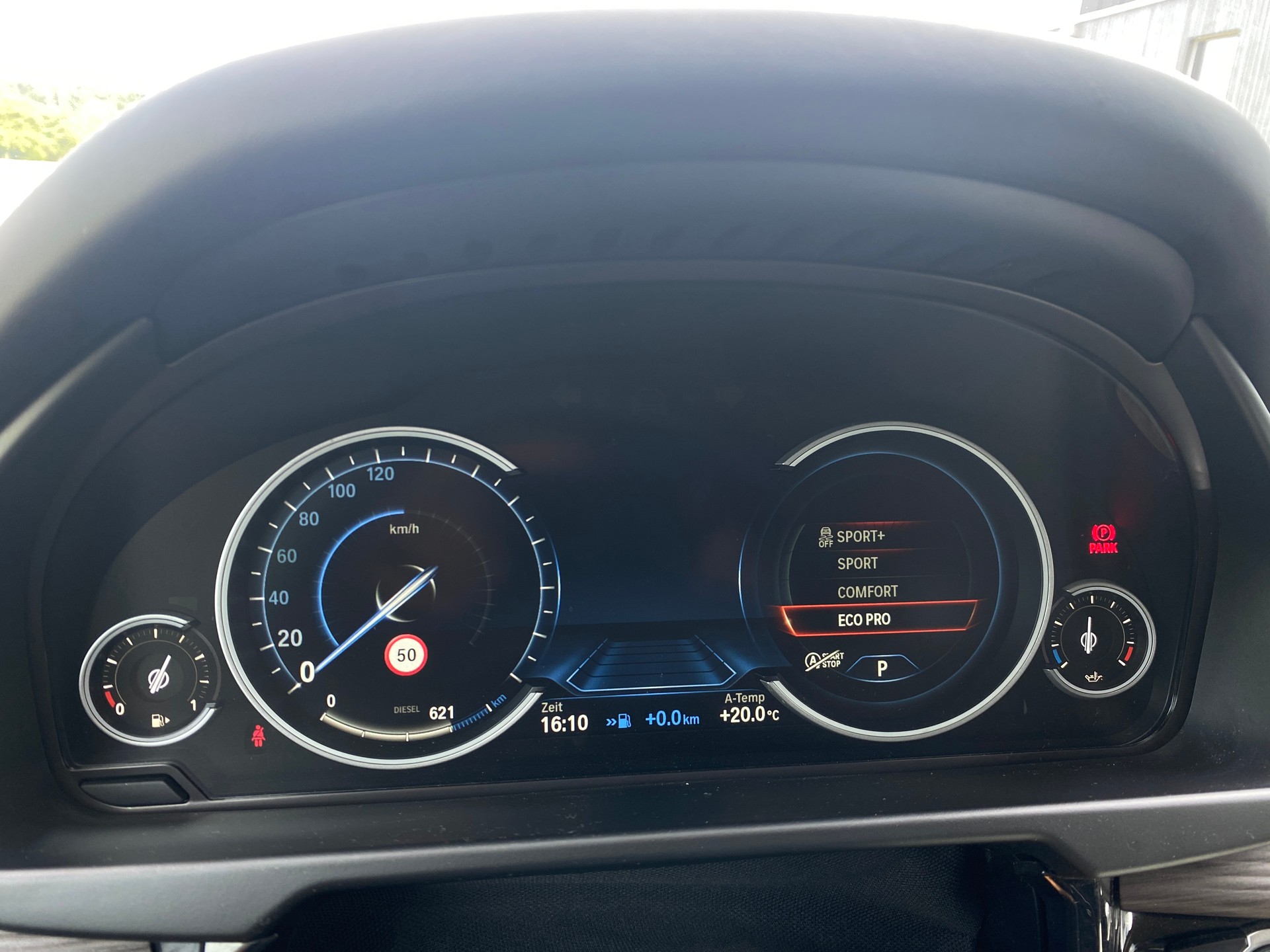 BMW 30d xDrive-image-3
