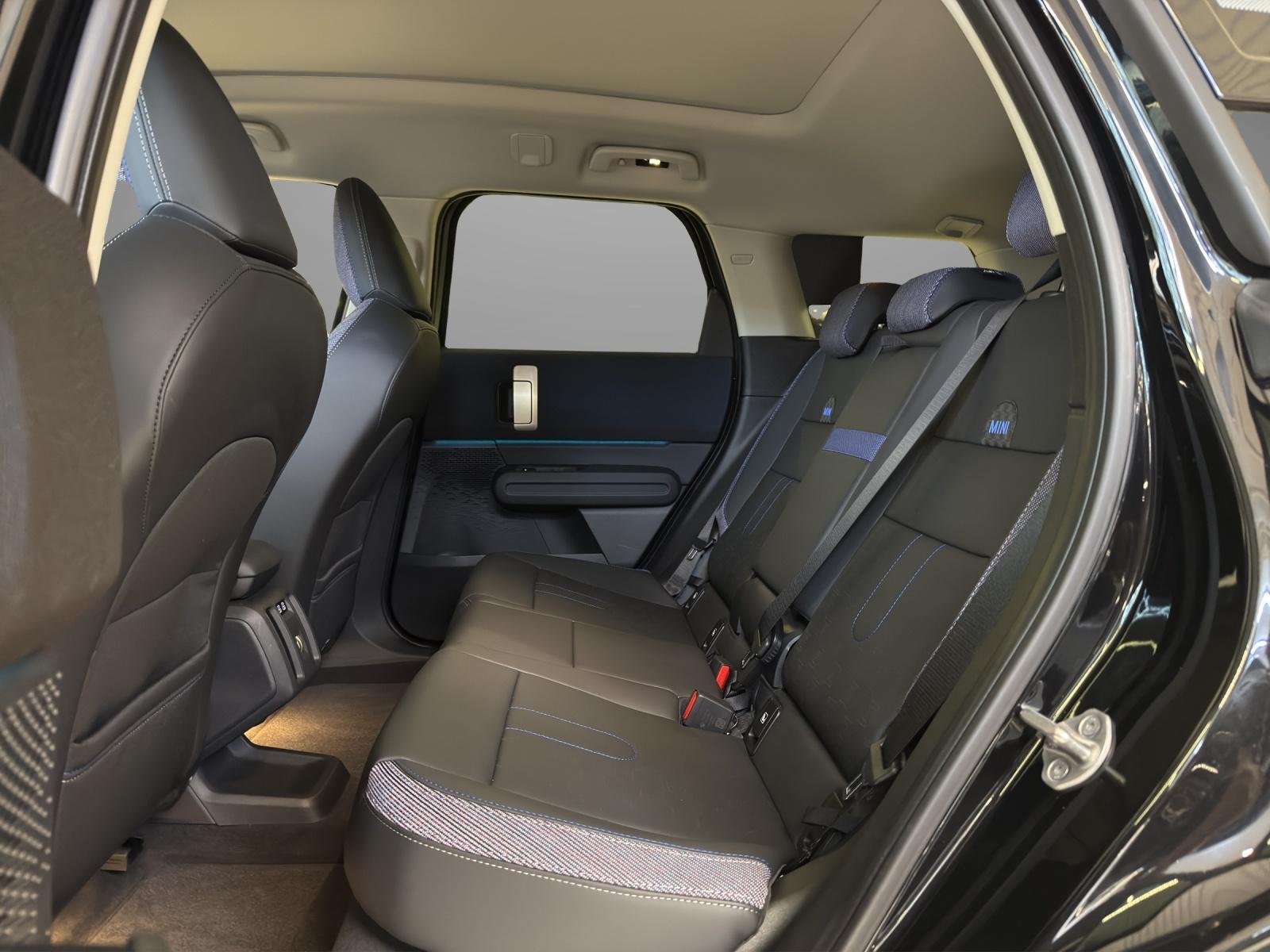 MINI Countryman U25 E-image-17