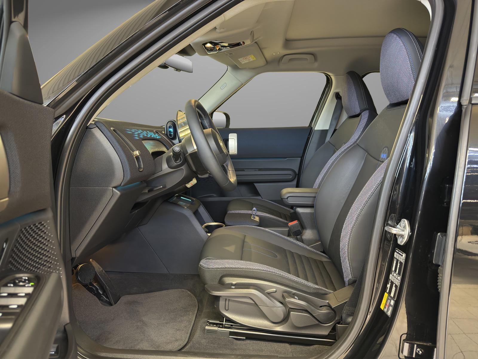 MINI Countryman U25 E-image-11
