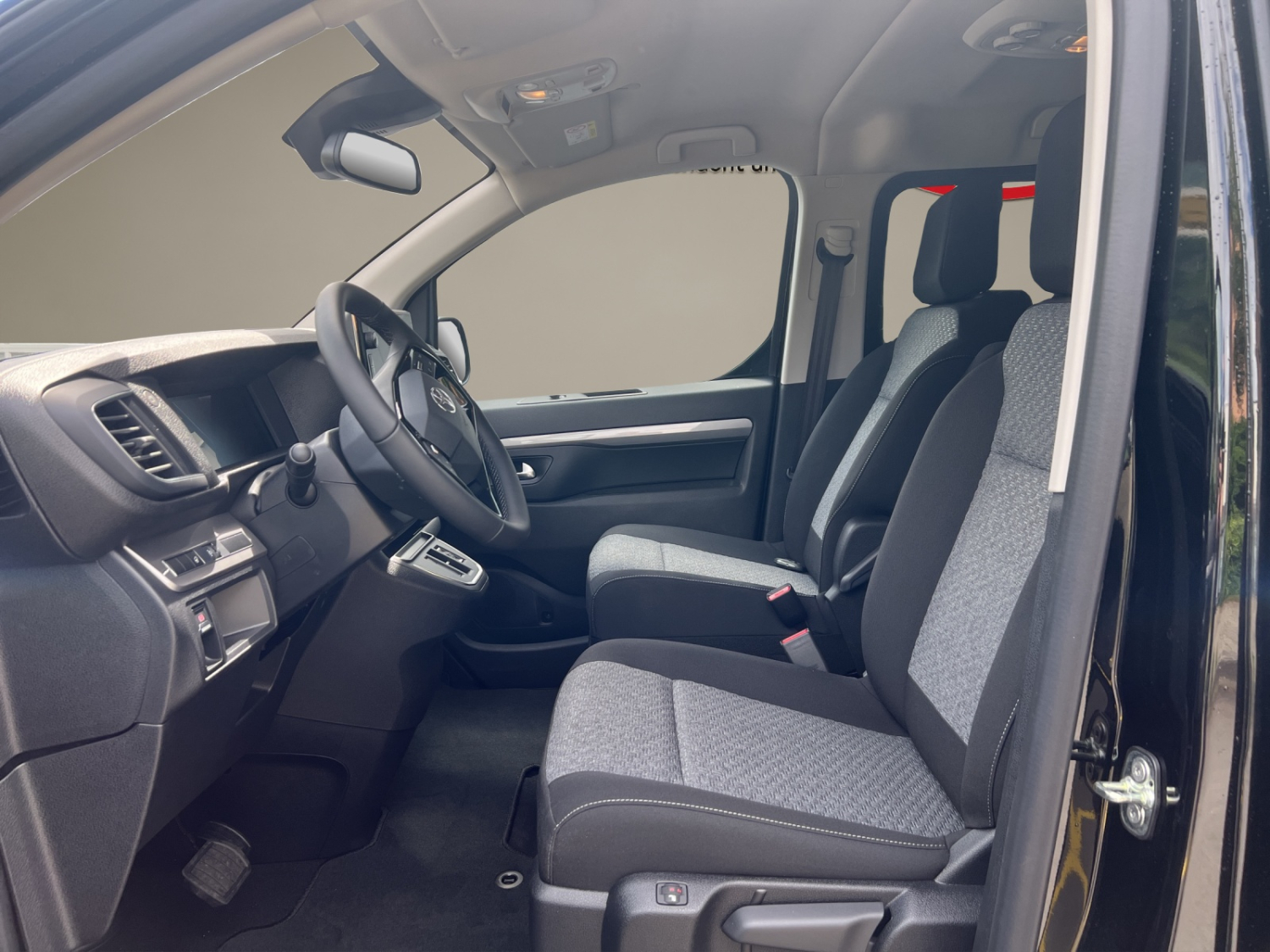 TOYOTA PROACE Verso L2 2.2 D Trend-image-8
