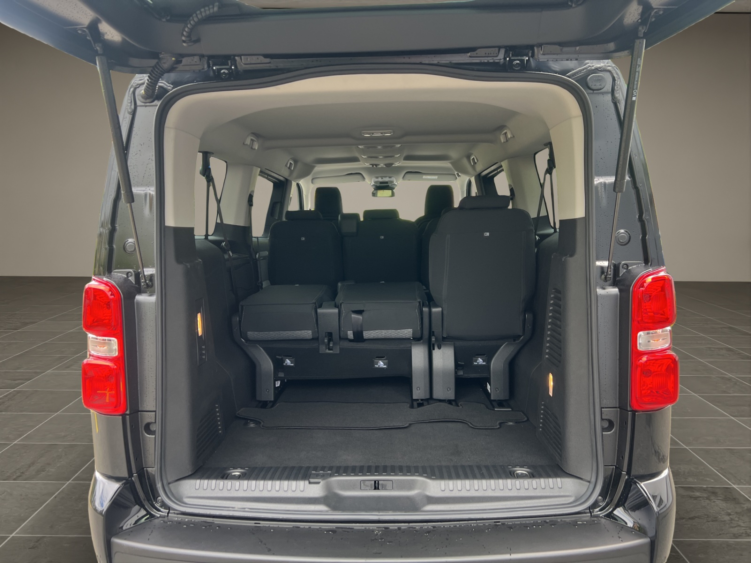 TOYOTA PROACE Verso L2 2.2 D Trend-image-19
