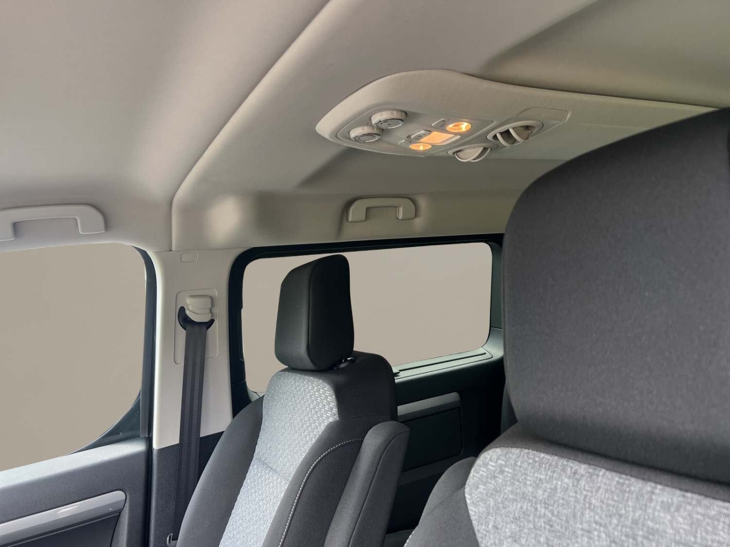 TOYOTA PROACE Verso L2 2.2 D Trend-image-9