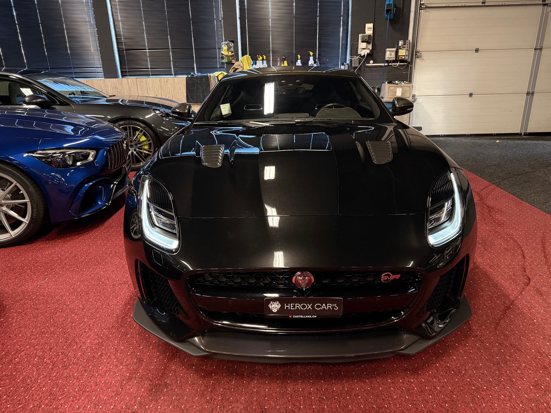 JAGUAR F-Type Coupé 5.0 V8 S/C SVR AWD / ** Aus 1. Hand / Carbon & Keramik Paket / Titan Abgasanlage / Komplett PPF Foliert **-image-9