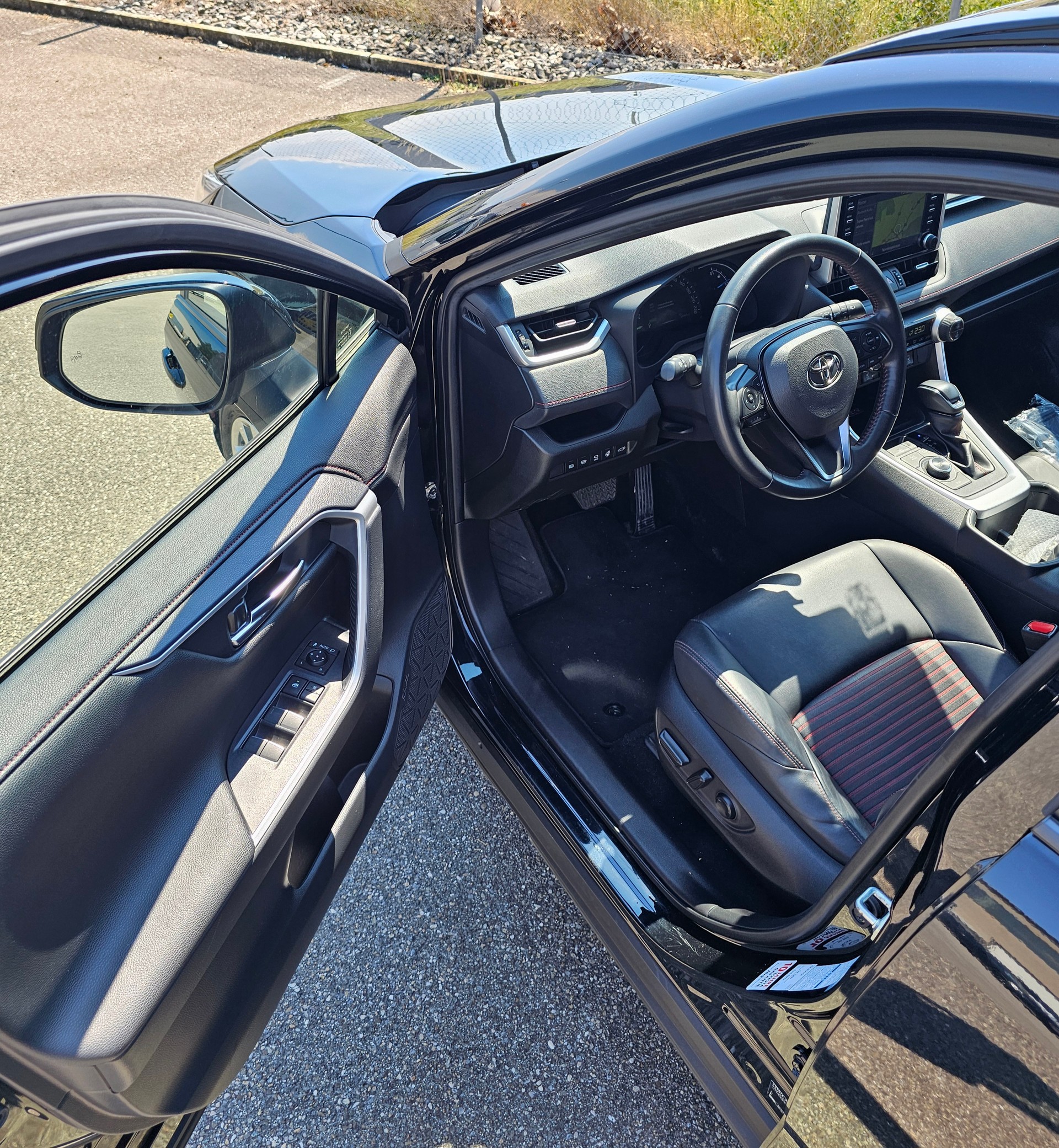 TOYOTA 2.5 Plug-In-Hybrid Platinum-image-4