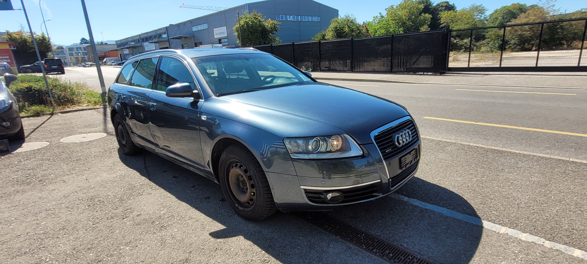 AUDI A6 Avant 3.2 V6 FSI quattro-image-2