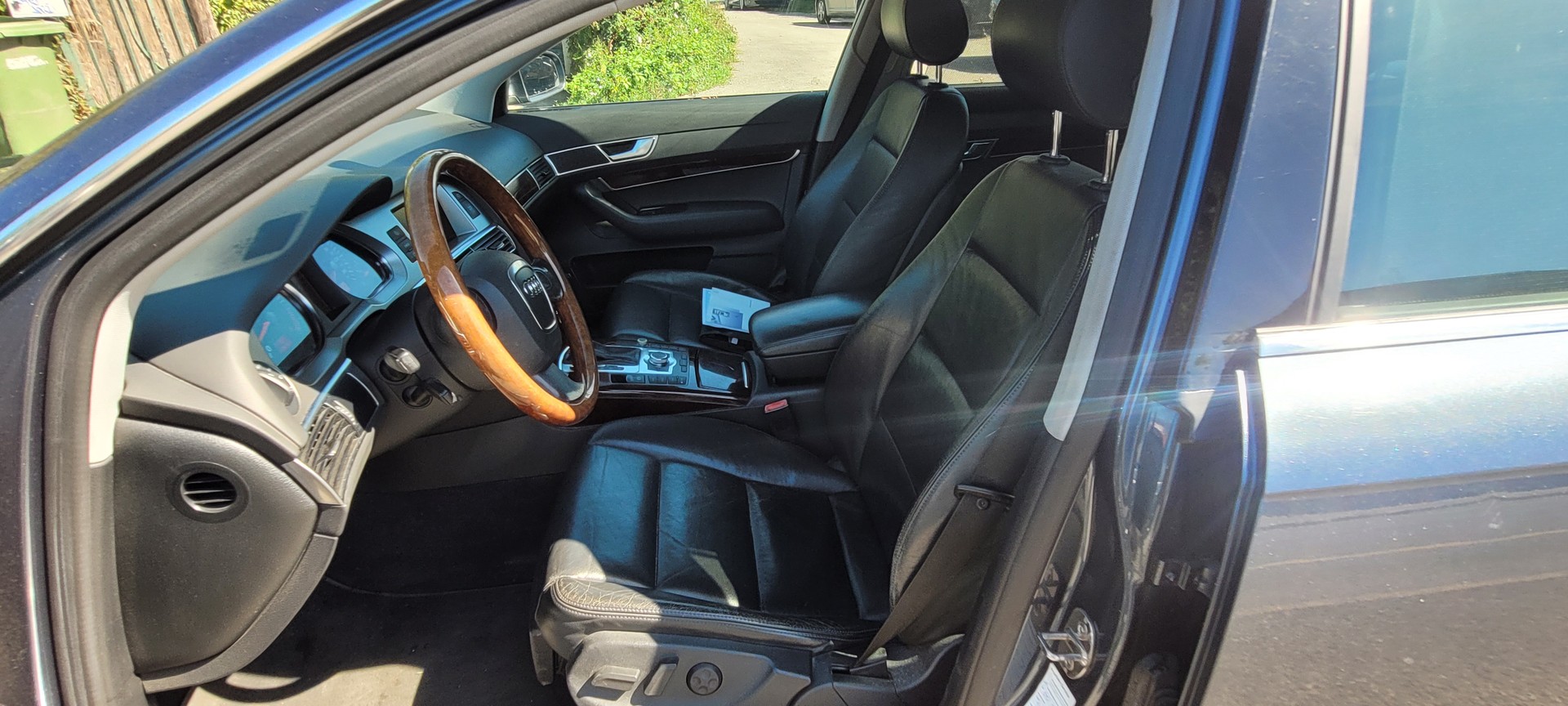AUDI A6 Avant 3.2 V6 FSI quattro-image-11