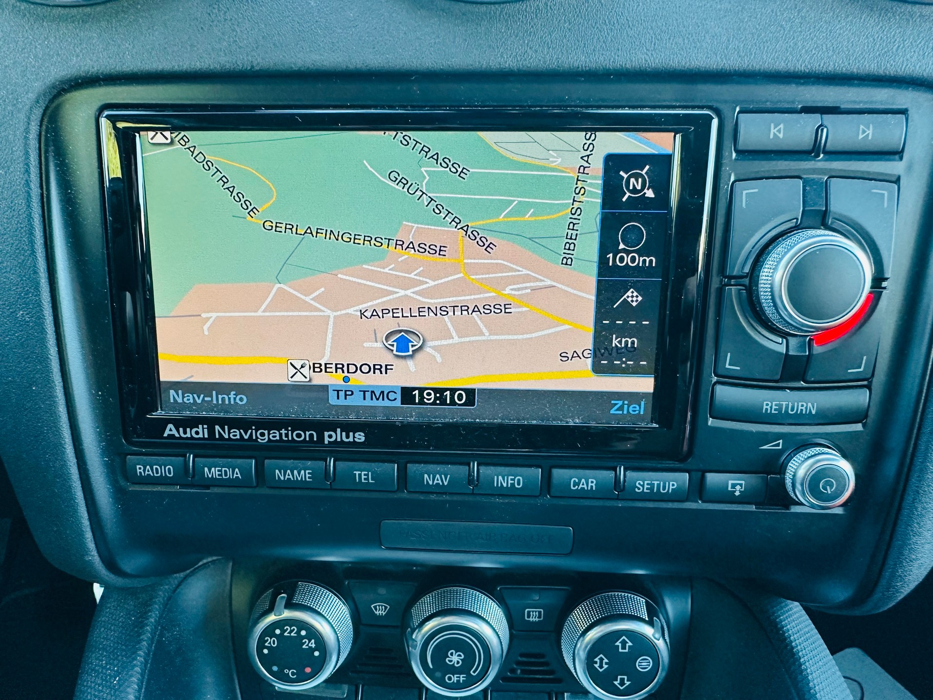 AUDI TT Coupé 1.8 TFSI-image-12