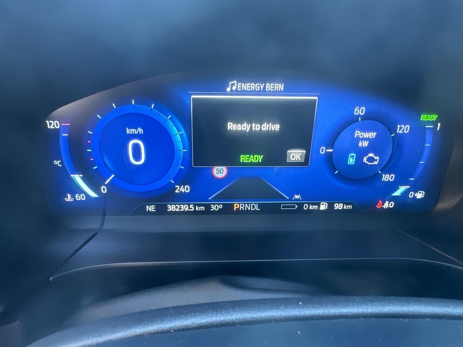 FORD Kuga 2.5 PHEV ST-Line 2WD-image-13