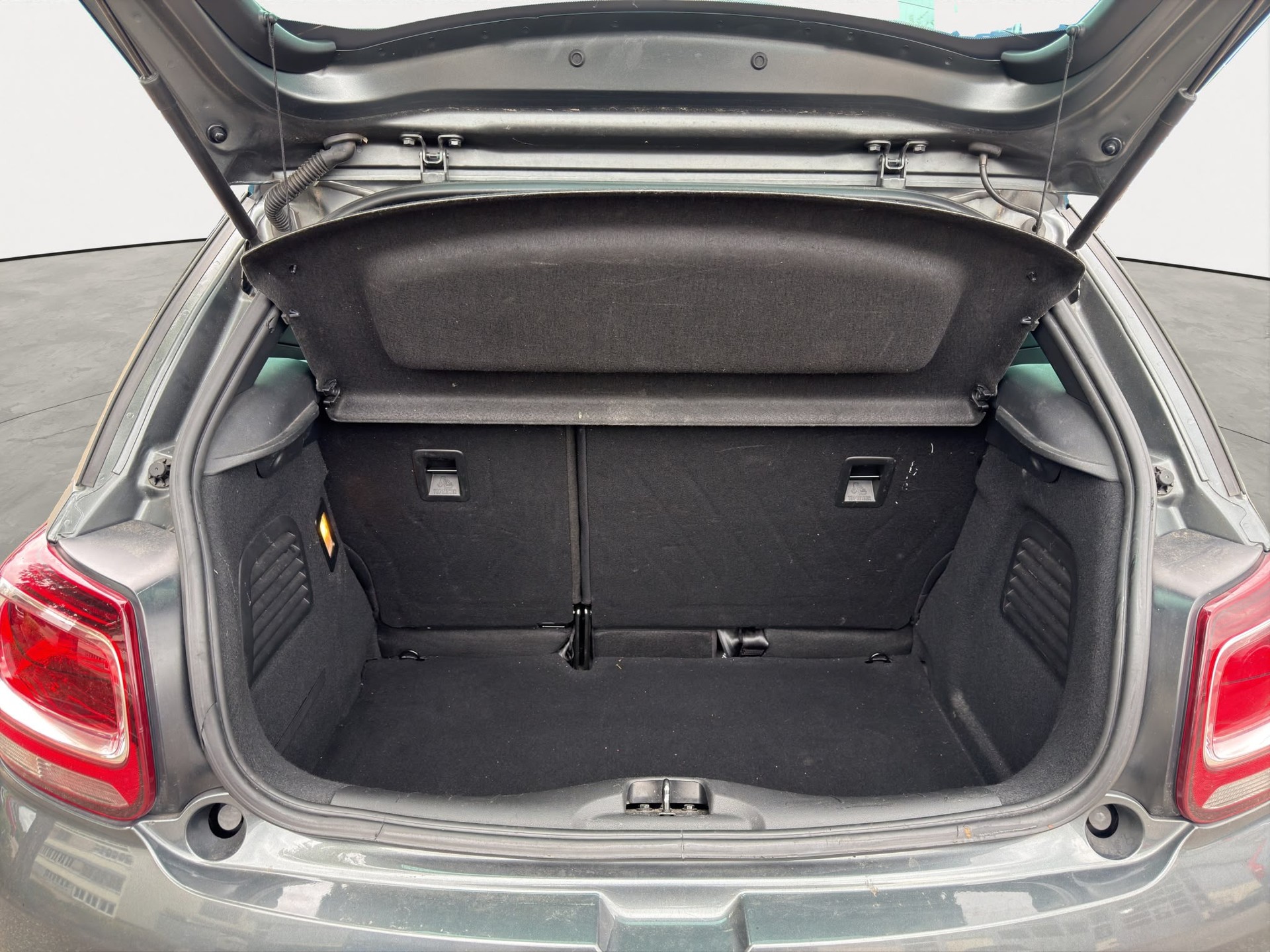DS AUTOMOBILES DS 3 1.2 PureTech SO Chic-image-8