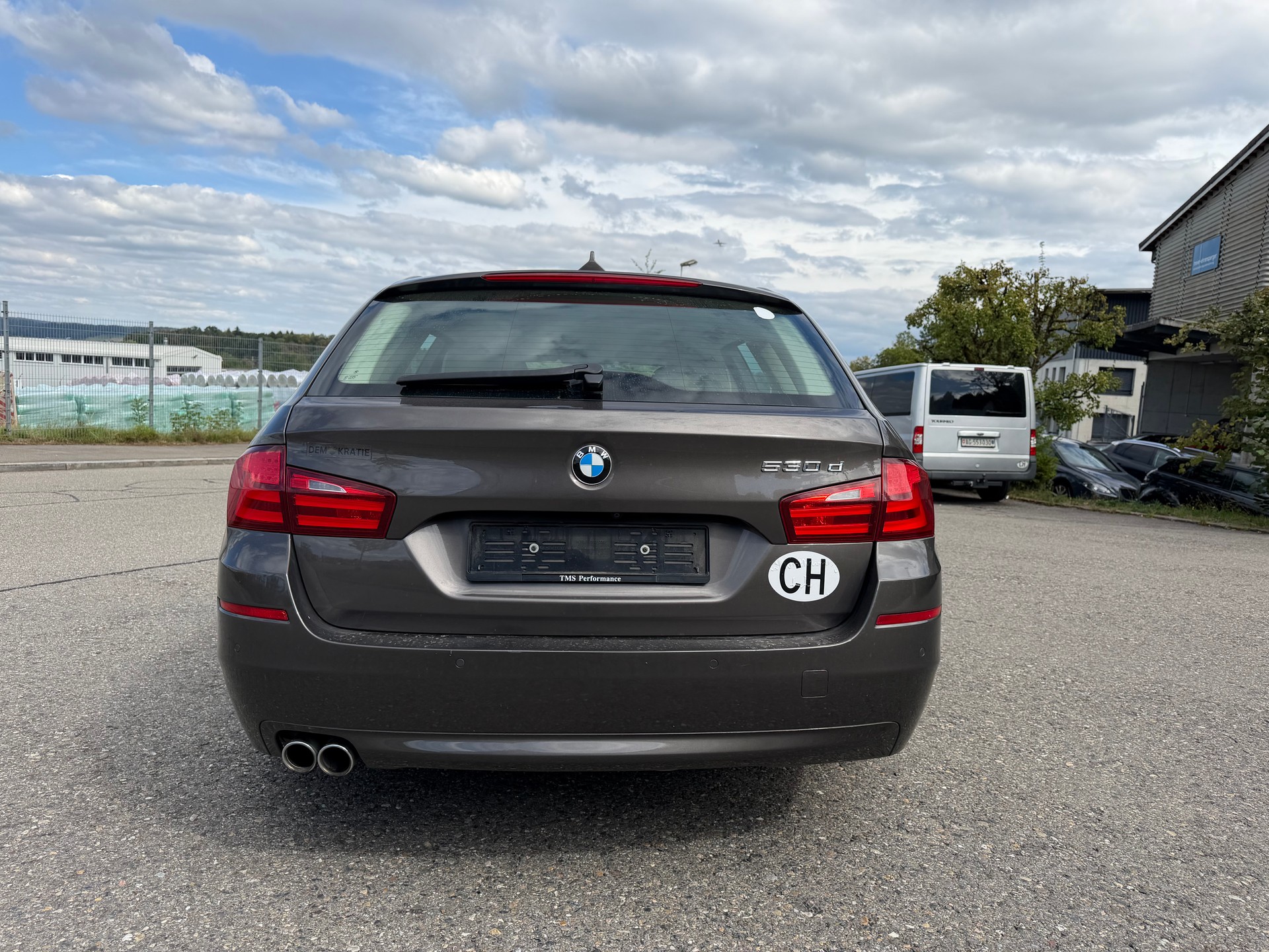 BMW 530d xDrive Touring Steptronic-image-5