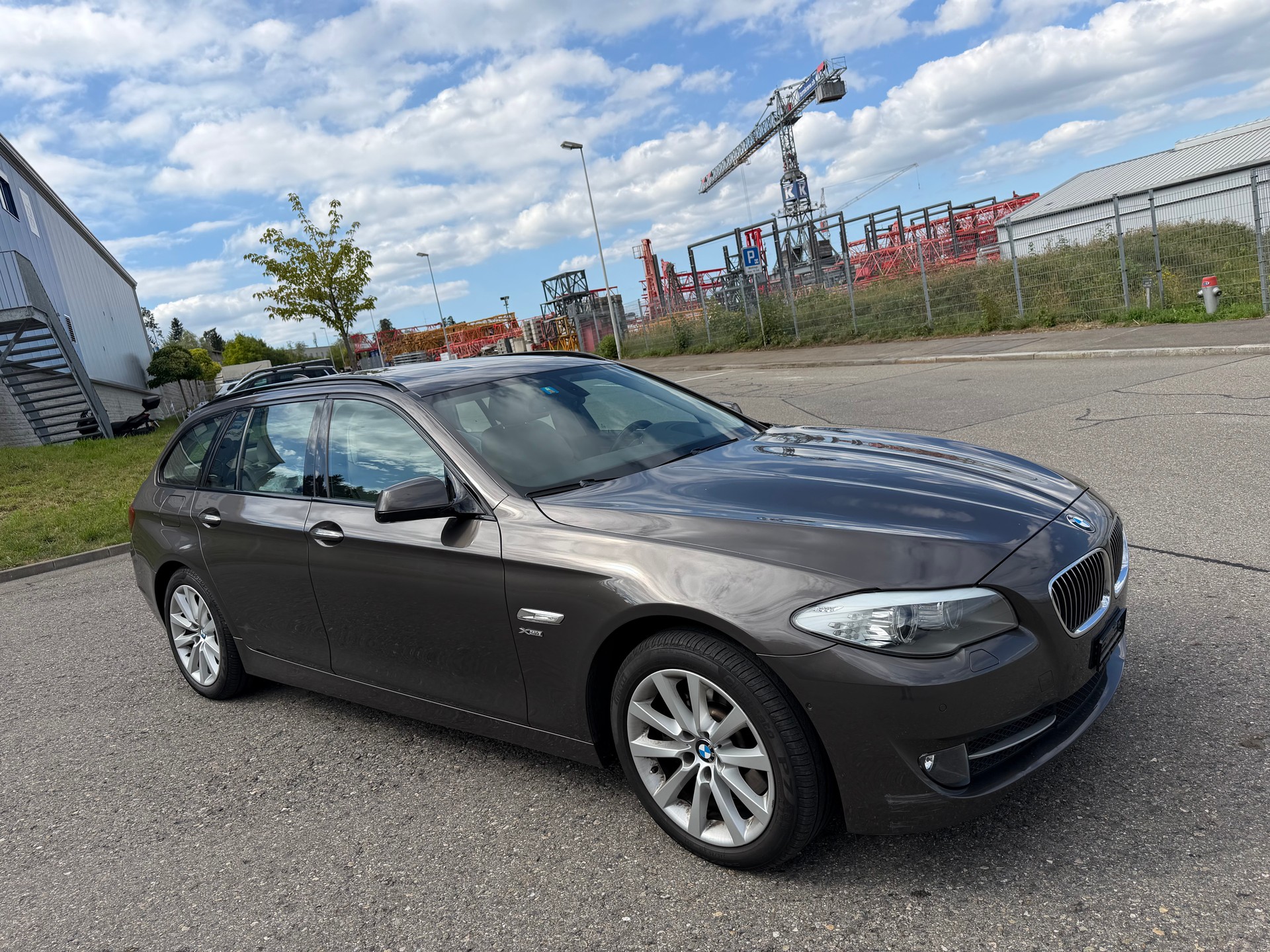 BMW 530d xDrive Touring Steptronic-image-2