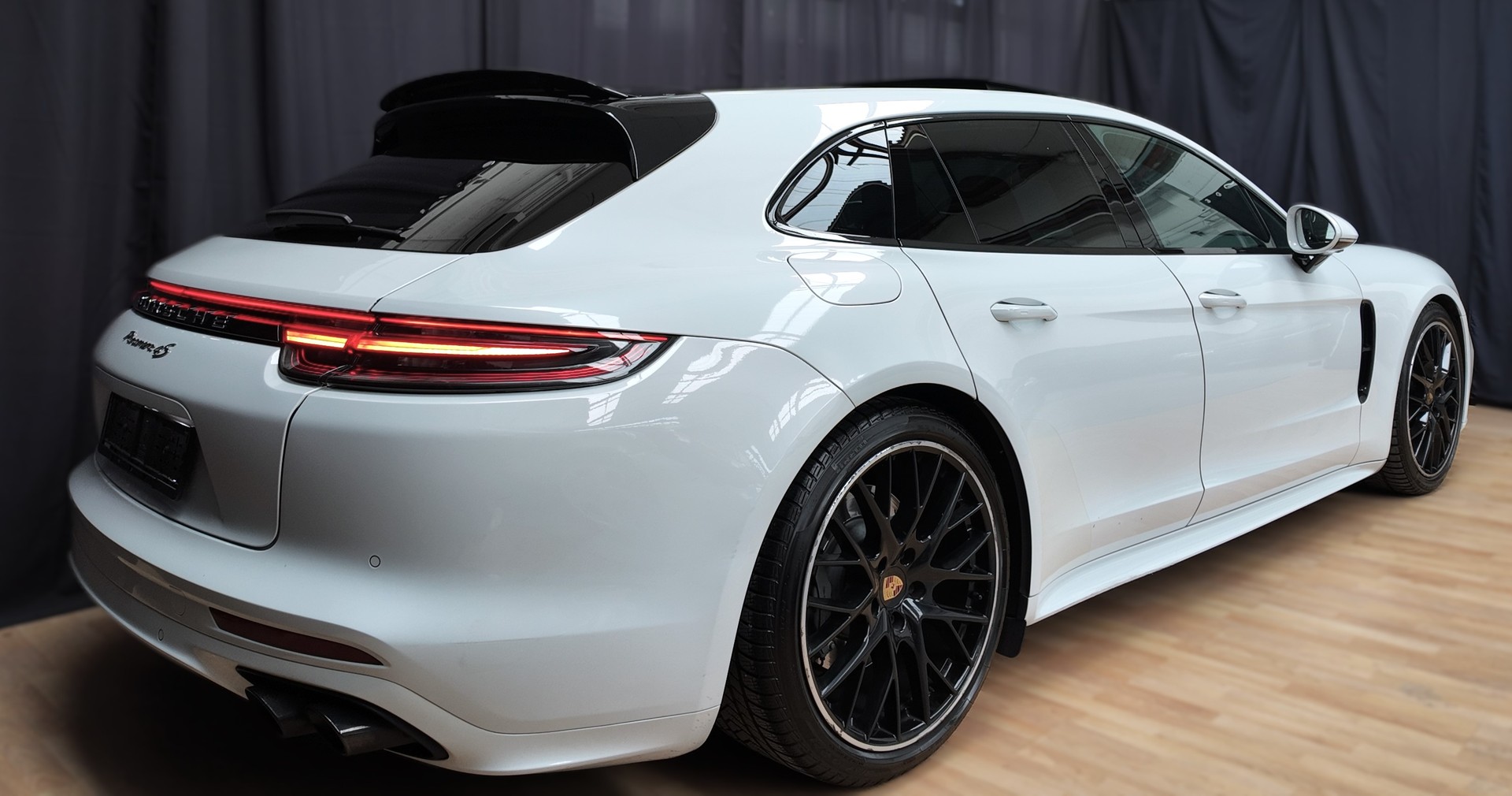 PORSCHE Panamera 4S Sport Turismo PDK Sport Chrono-image-4