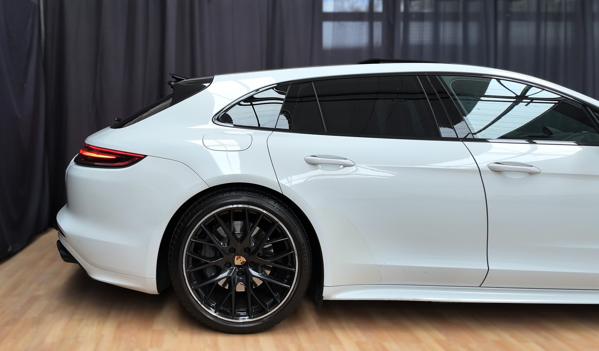 PORSCHE Panamera 4S Sport Turismo PDK Sport Chrono-image-3