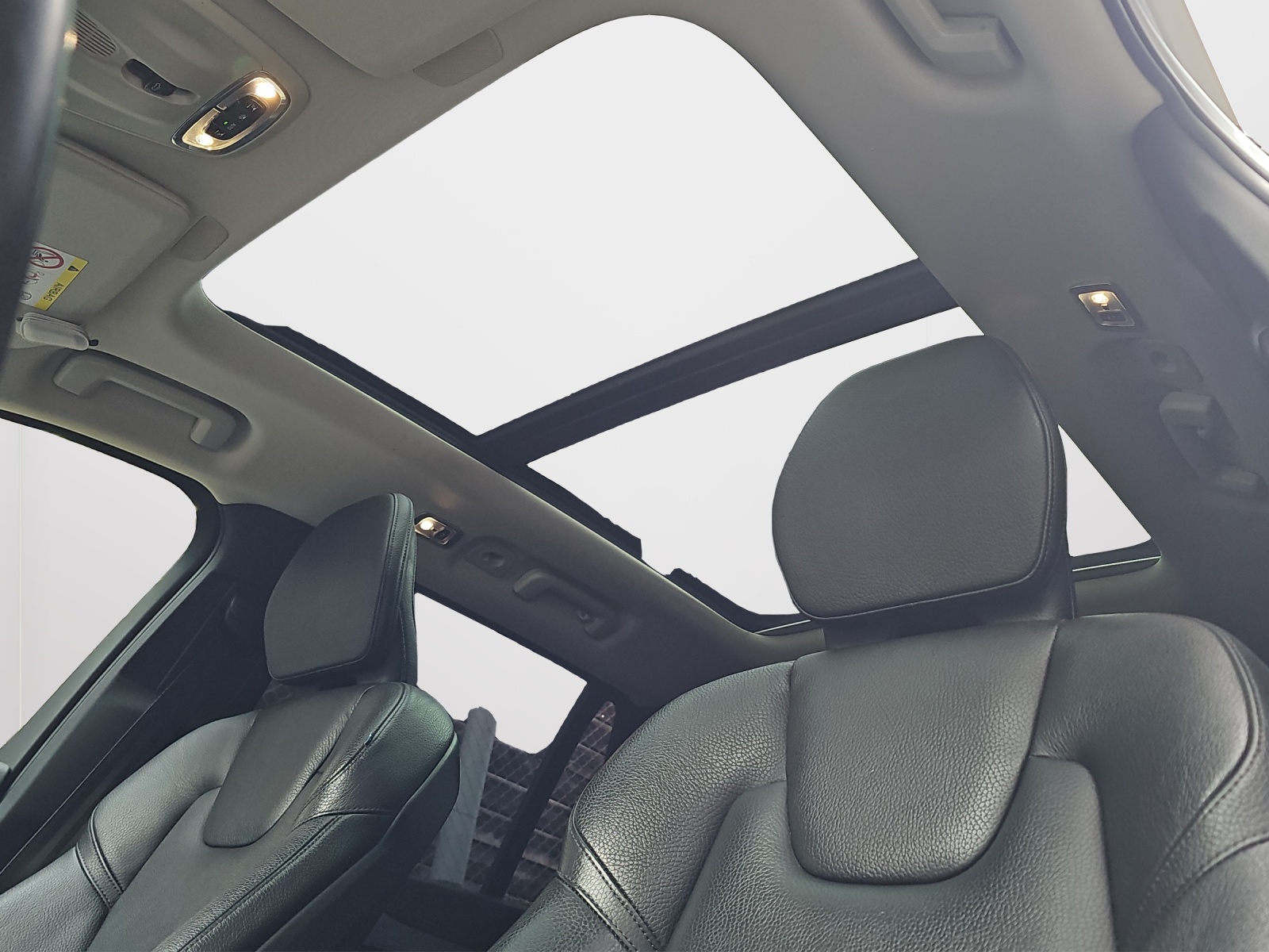 VOLVO XC90 T6 AWD 7P. Momentum Geartronic-image-10