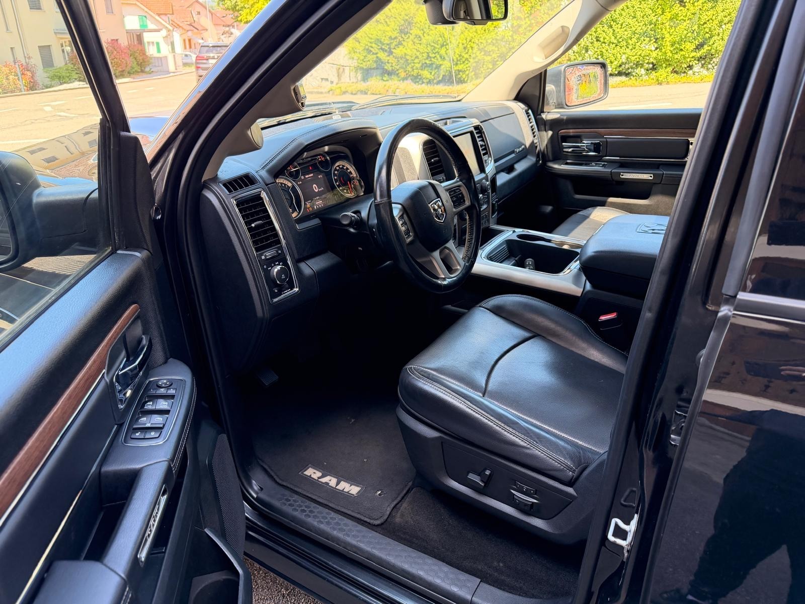 DODGE RAM 1500 Anhängelast: 6000kg-image-10