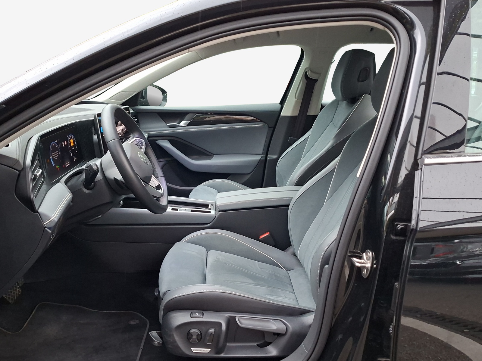 VW Passat Variant 2.0 TDI evo Business DSG-image-7