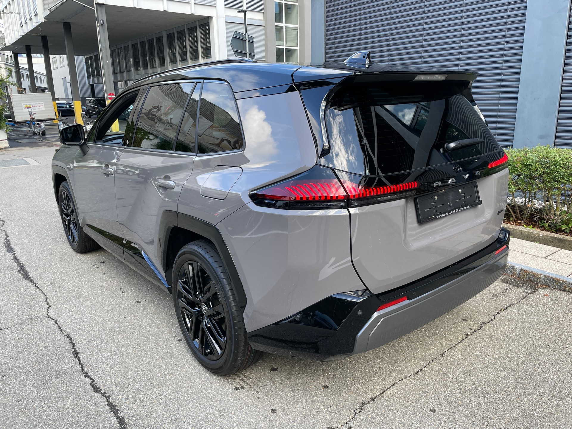 TOYOTA RAV-4 2.5 HSD Style e-CVT 4WD-image-2