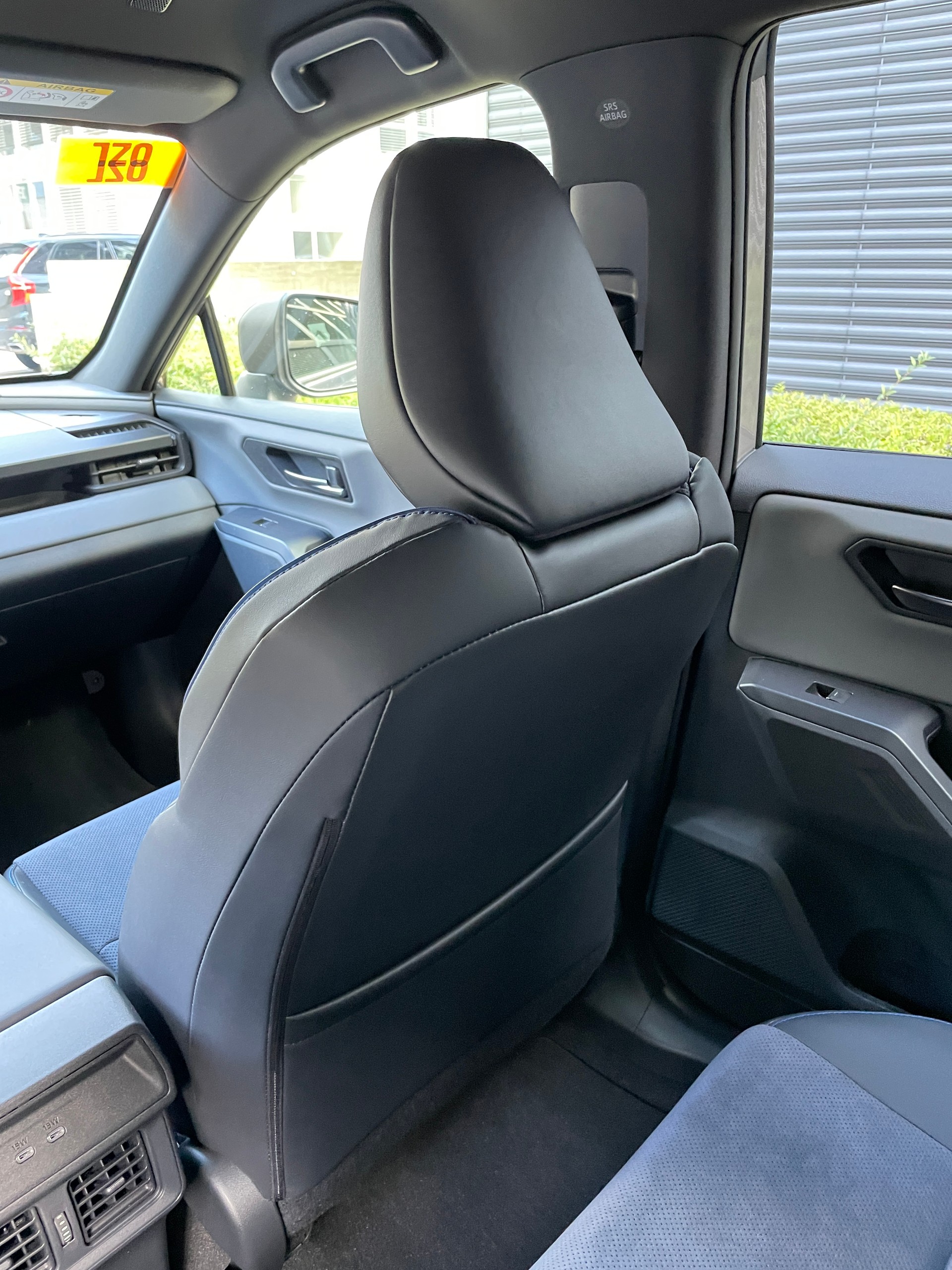 TOYOTA RAV-4 2.5 HSD Style e-CVT 4WD-image-17