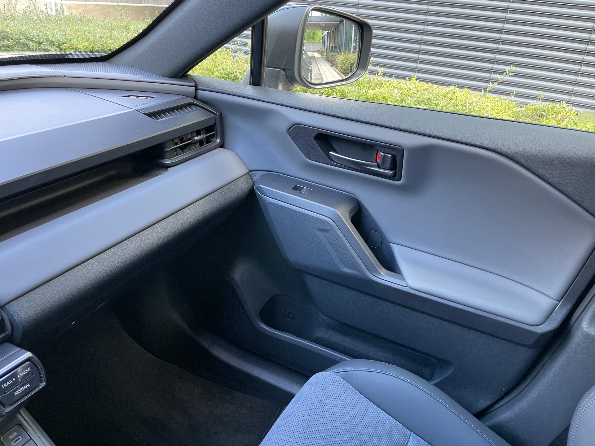 TOYOTA RAV-4 2.5 HSD Style e-CVT 4WD-image-23