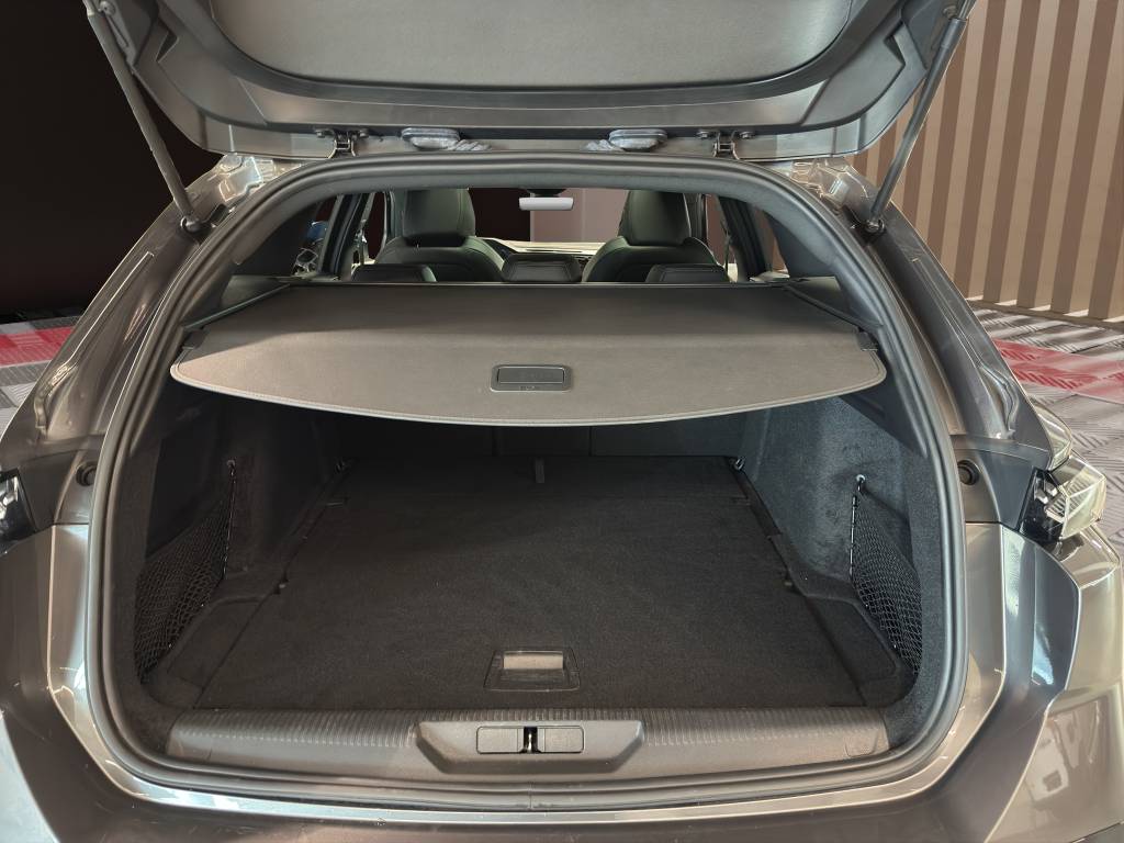 PEUGEOT 308 SW 1.2 Pure Tech GT EAT8-image-8