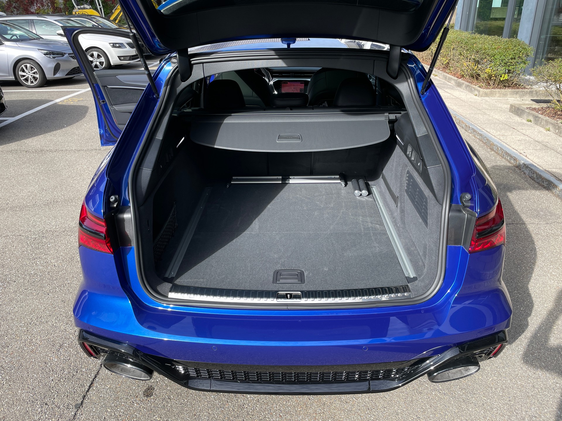 AUDI RS6 Avant 4.0 TFSI V8 quattro-image-5