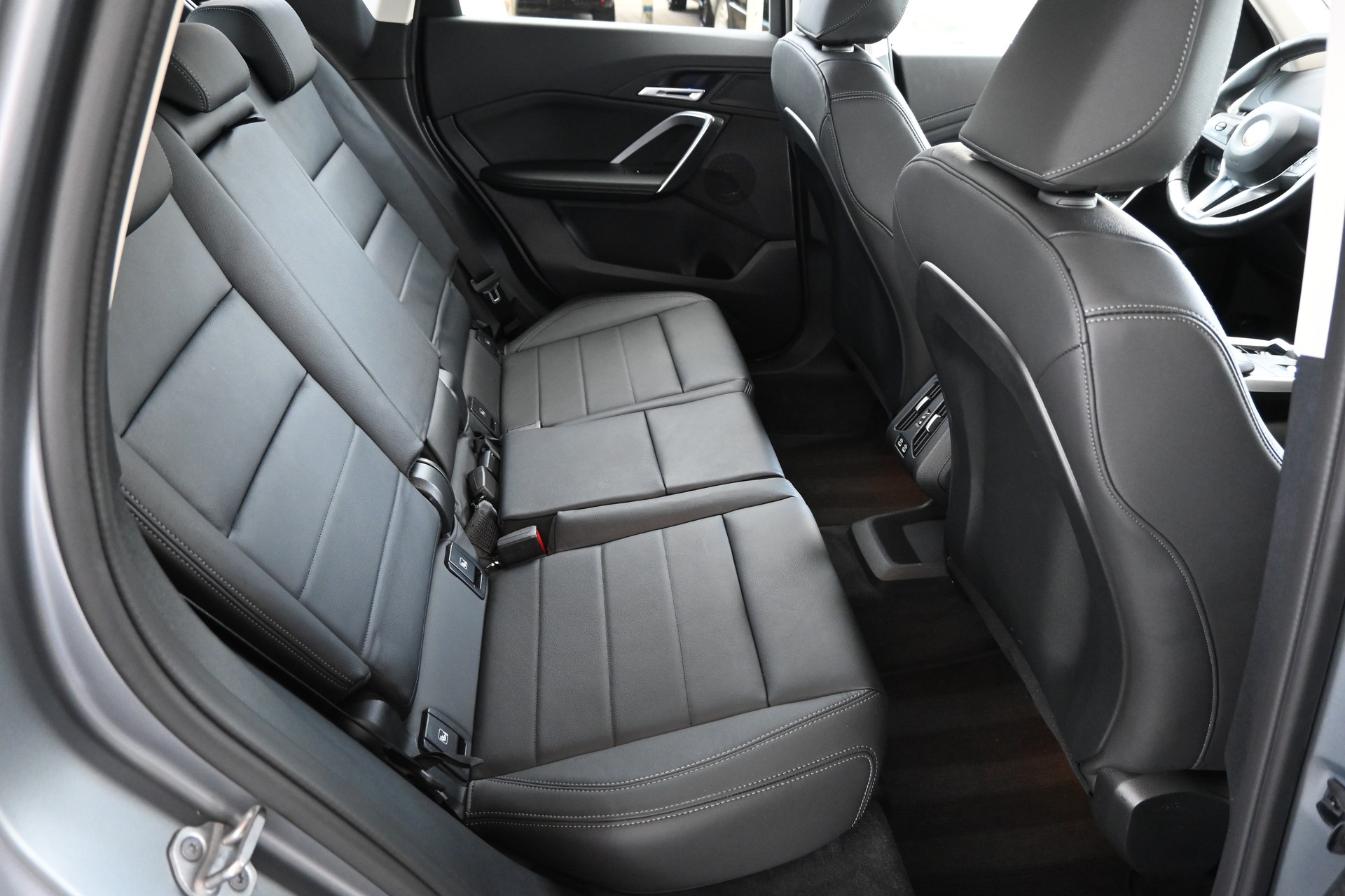 BMW X1 xDrive 23d 48V xLine 4X4 + AHK 2000kg-image-16